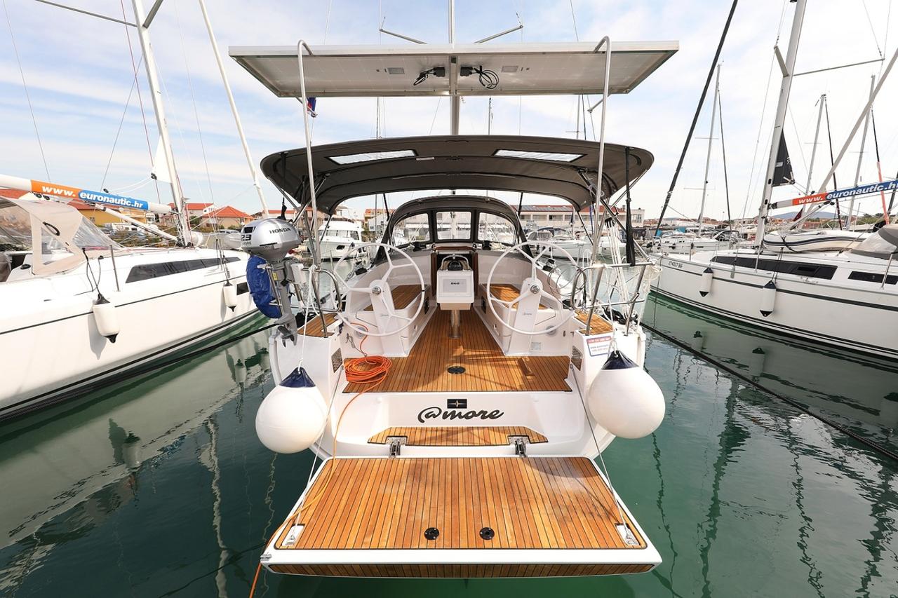 Najam Bavaria Cruiser 37 - 3 cab. "aMore" u destinaciji Pirovac | Nautilus - Slika 3