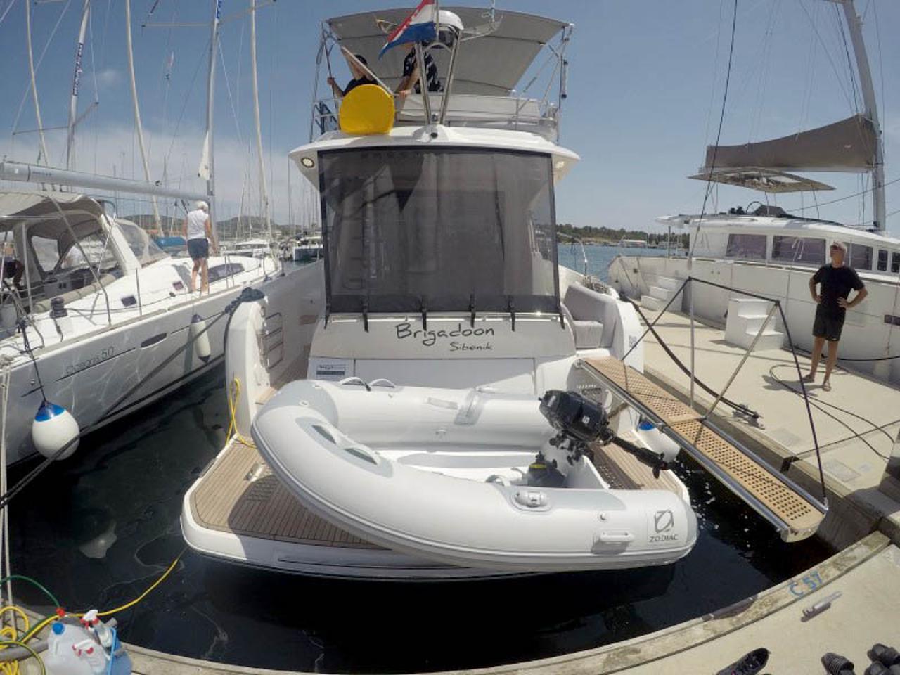 Noleggio Prestige 420 Fly - 2 cab. "Brigadoon" a Šibenik | Nautilus - Slika 4