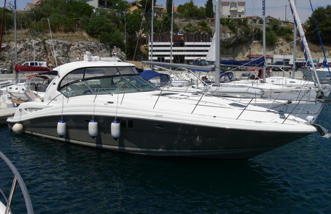 Charter Sea Ray 455 "Gandalf" in Šibenik | Nautilus - Slika 4