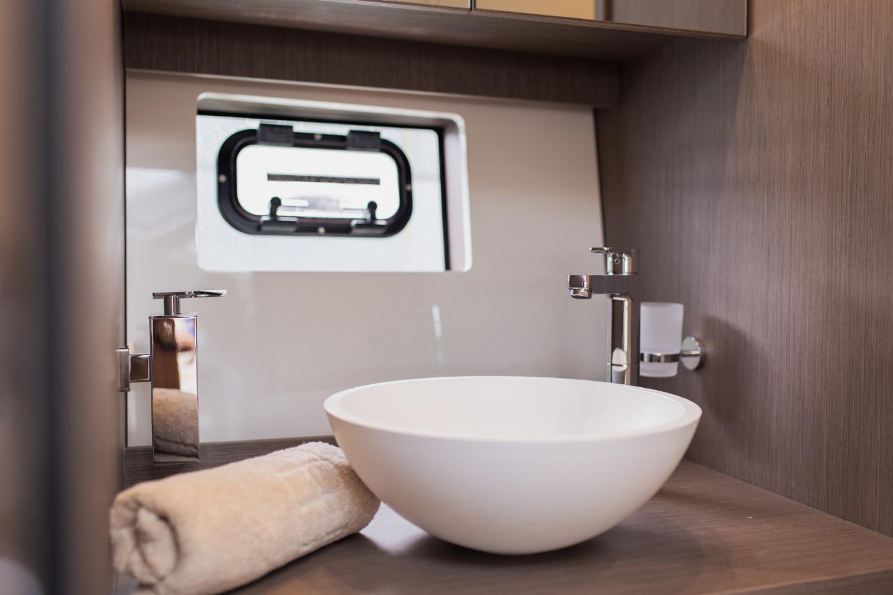 Najam Gran Turismo 41 "Miami Vice" u destinaciji Rogoznica | Nautilus - Slika 4