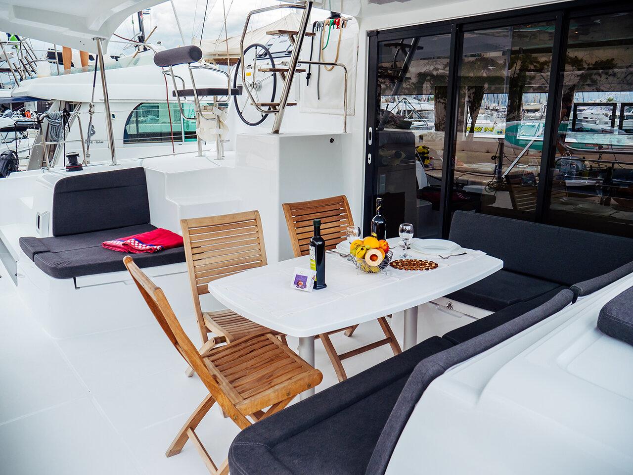 Najam Lagoon 42 - 4 + 2 cab. "Leggiero" u destinaciji Rogoznica | Nautilus - Slika 3