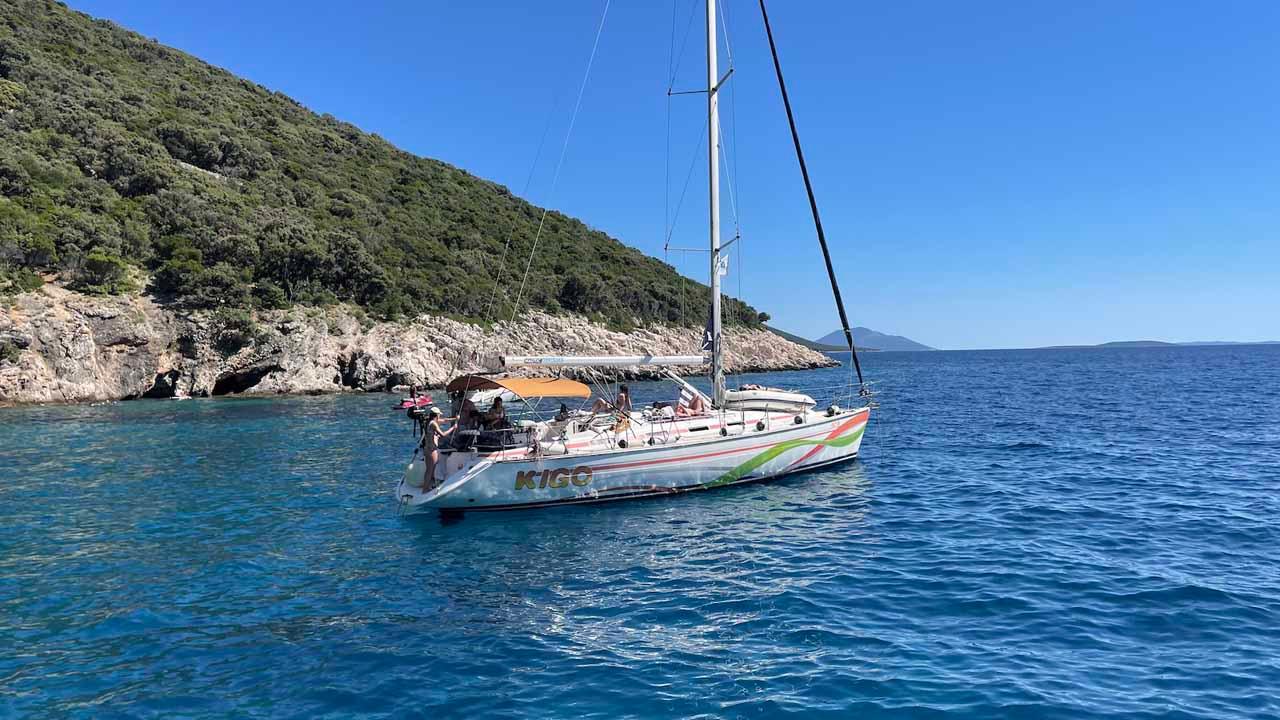 Najam Bavaria 44 "Kigo 2" u destinaciji Rijeka | Nautilus - Slika 3