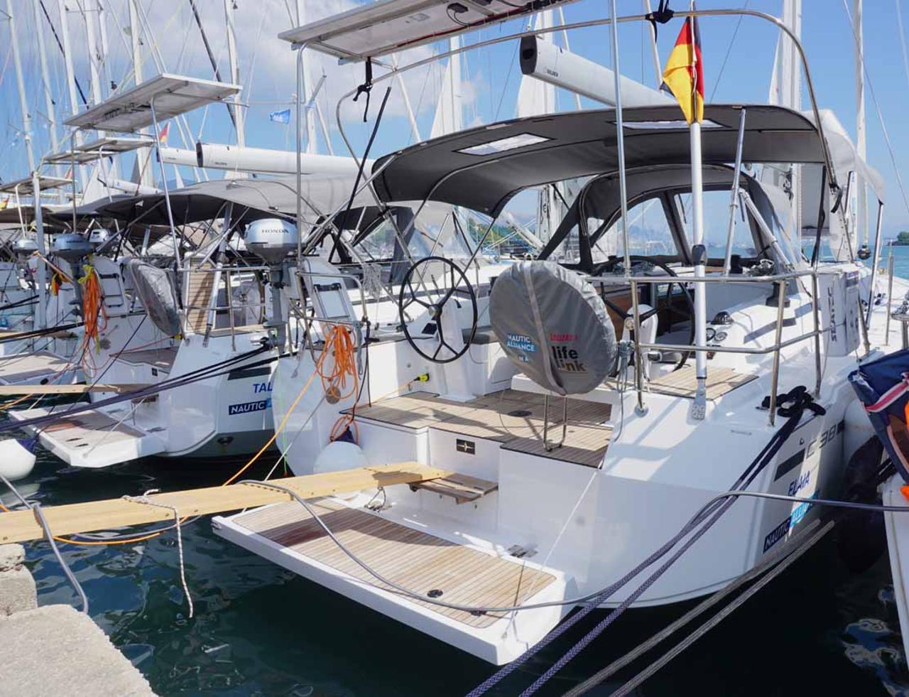 Najam Bavaria C38 "Elaia" u destinaciji Krf | Nautilus - Slika 4