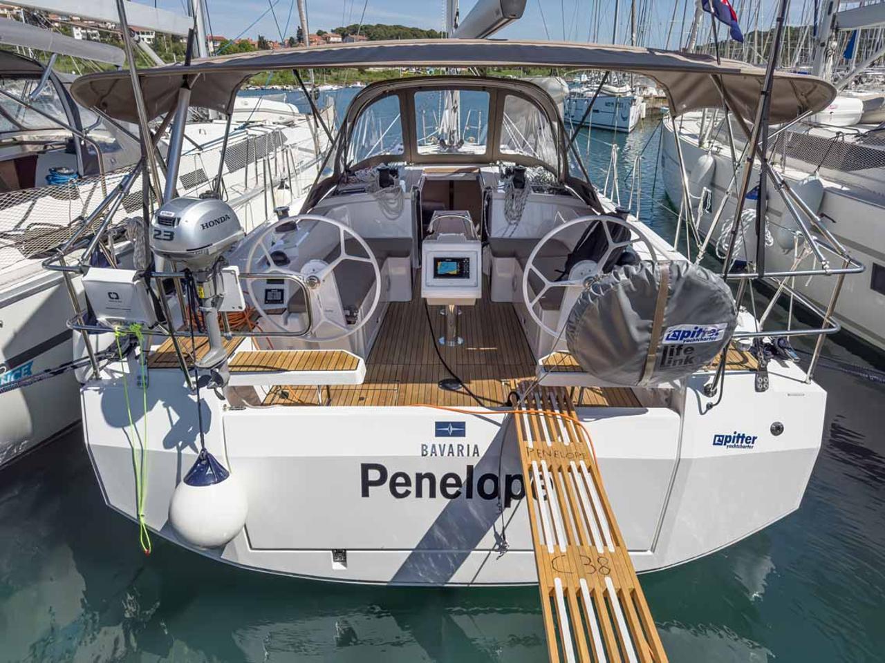 Najam Bavaria C38 "Penelope" u destinaciji Pula | Nautilus - Slika 3