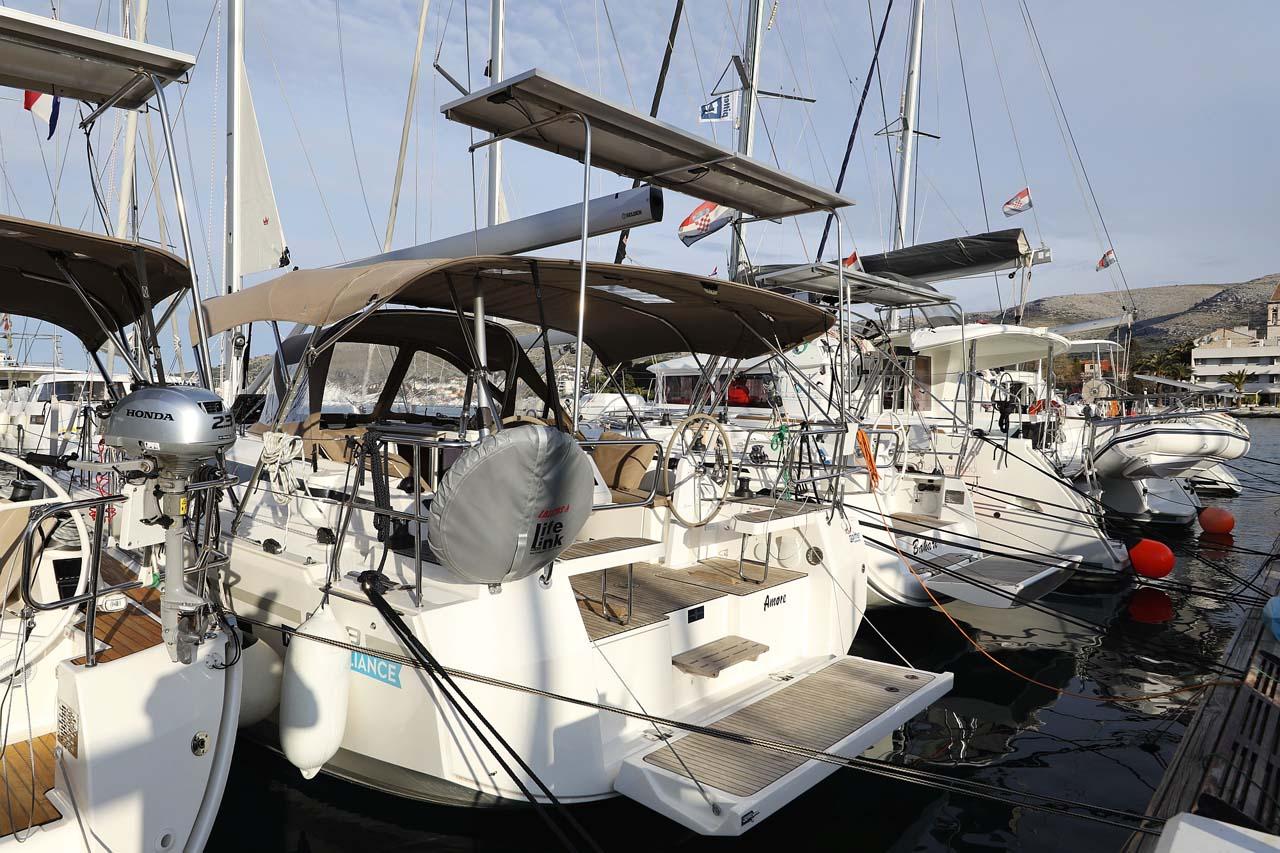 Najam Bavaria C38 Style "Amore" u destinaciji Trogir | Nautilus - Slika 4