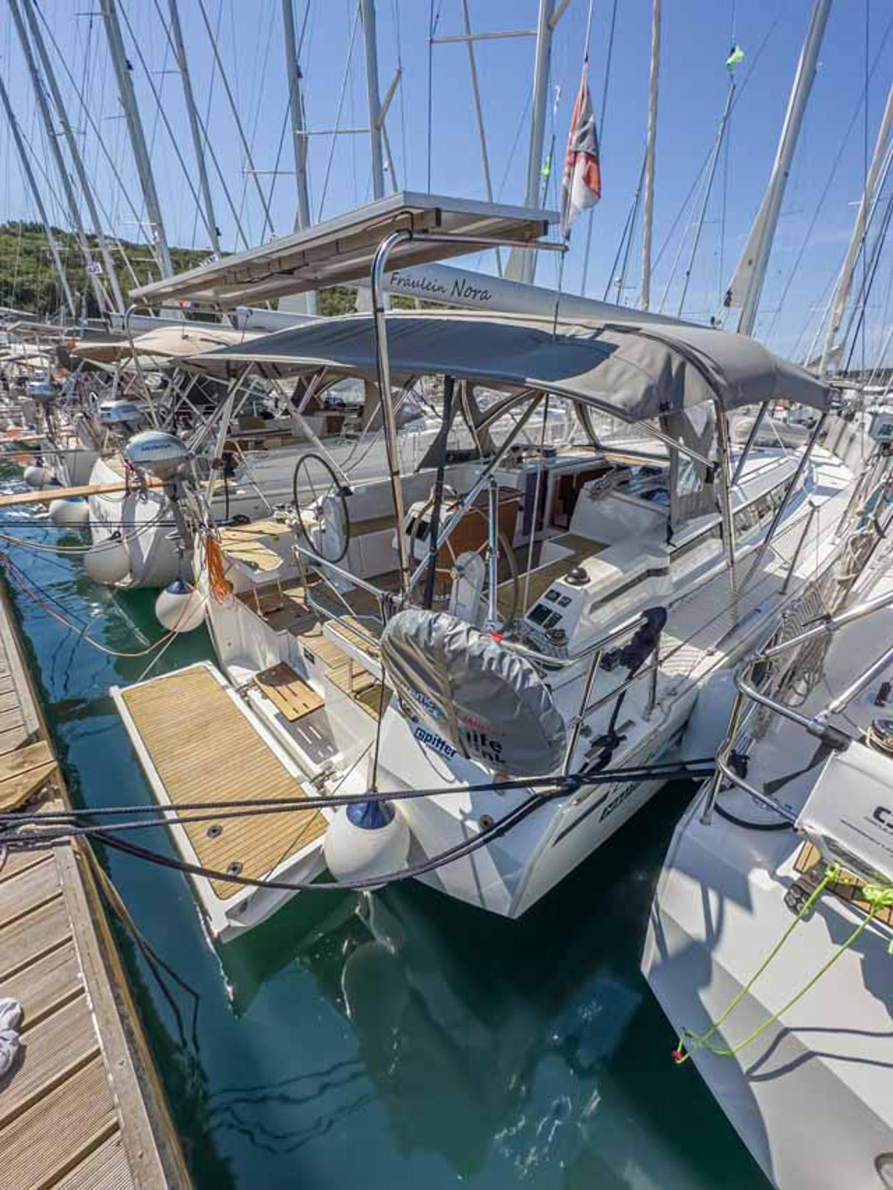 Najam Bavaria C42 "Fräulein Nora" u destinaciji Pula | Nautilus - Slika 4