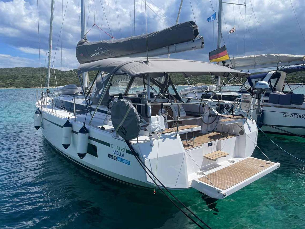 Najam Bavaria C42 "Paella" u destinaciji Figari/Golfo Aranci | Nautilus - Slika 3
