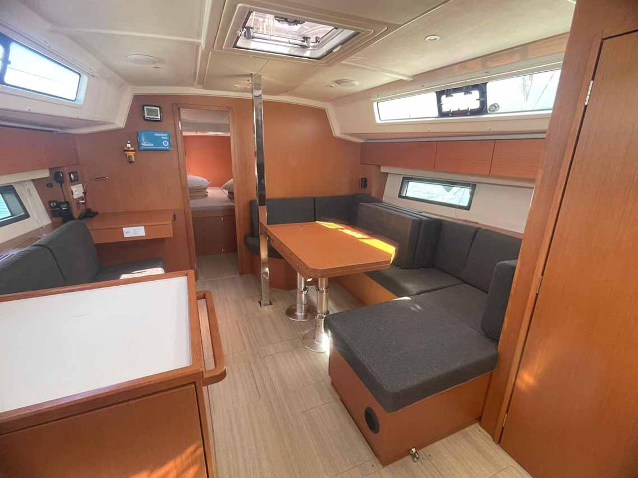 Najam Bavaria C42 "Paella" u destinaciji Figari/Golfo Aranci | Nautilus - Slika 4