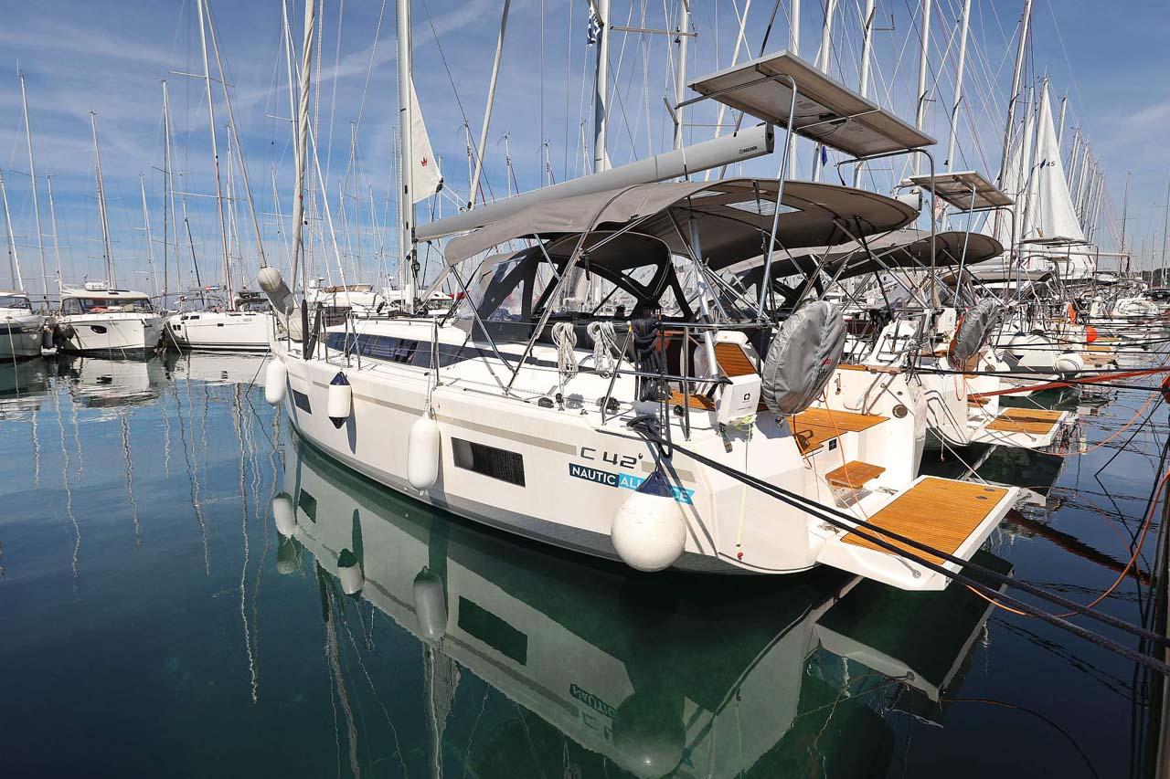Najam Bavaria C42 Style "Antares" u destinaciji Biograd na Moru | Nautilus - Slika 3