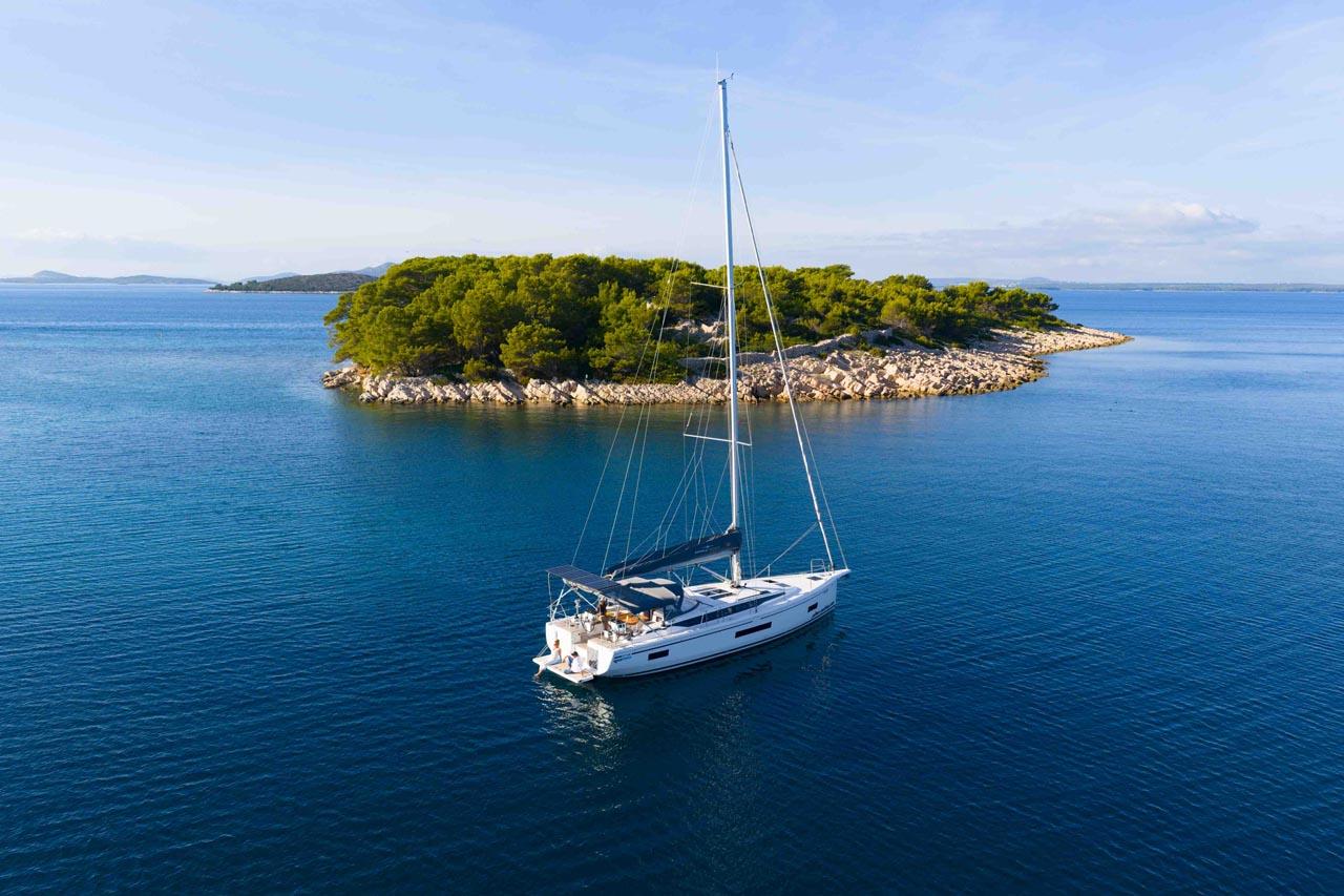 Najam Bavaria C46 - 4 cab. "Sofia" u destinaciji Šibenik | Nautilus - Slika 4