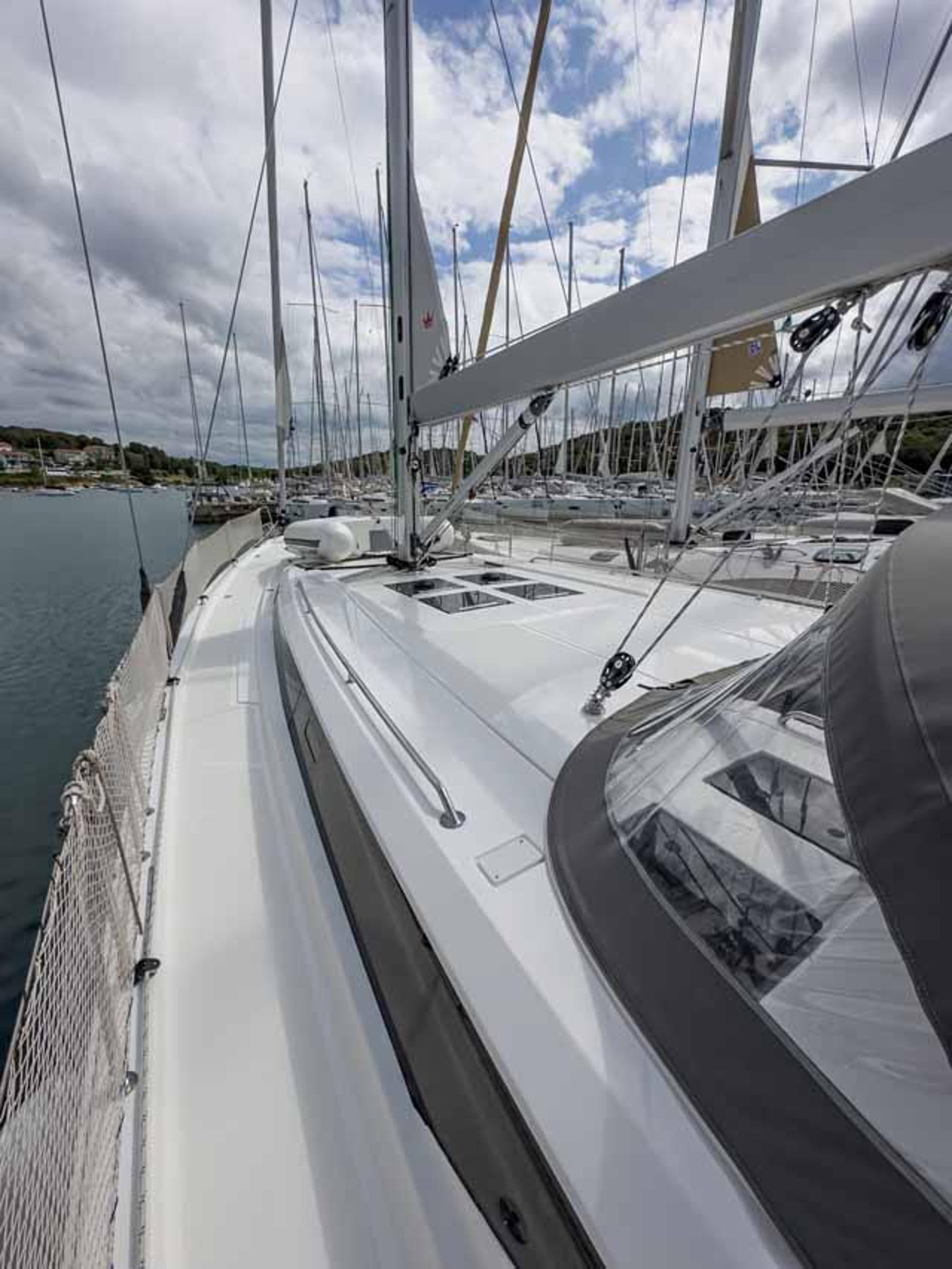 Najam Bavaria C50 Holiday - 5 + 1 cab. "Topas" u destinaciji Pula | Nautilus - Slika 4