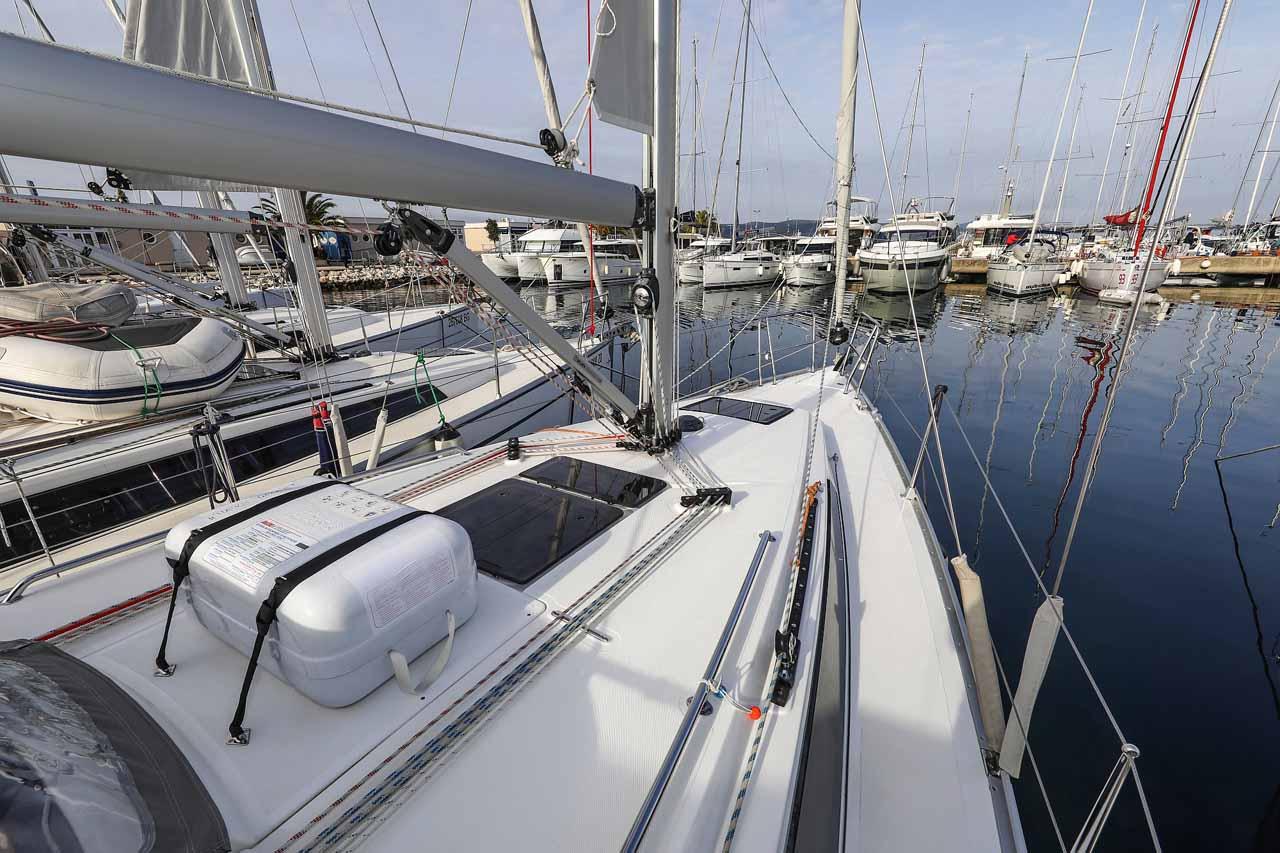 Charter Bavaria Cruiser 34 - 2 cab. "Funky 4ever" in Biograd na Moru | Nautilus - Slika 4