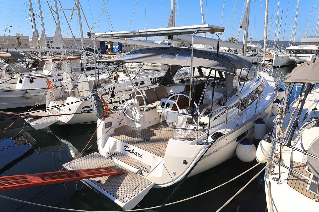 Charter Bavaria Cruiser 37 - 3 cab. "Bahari" in Trogir | Nautilus - Slika 3
