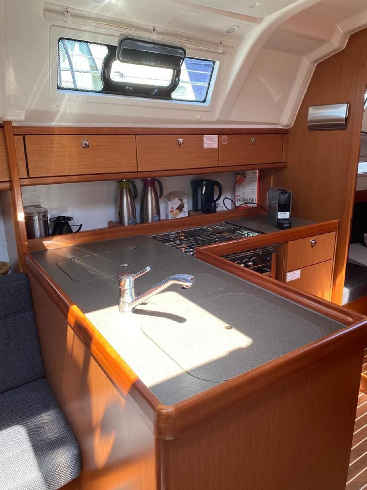 Noleggio Bavaria Cruiser 37 - 3 cab. "Bella Luna" a Lelystad | Nautilus - Slika 4