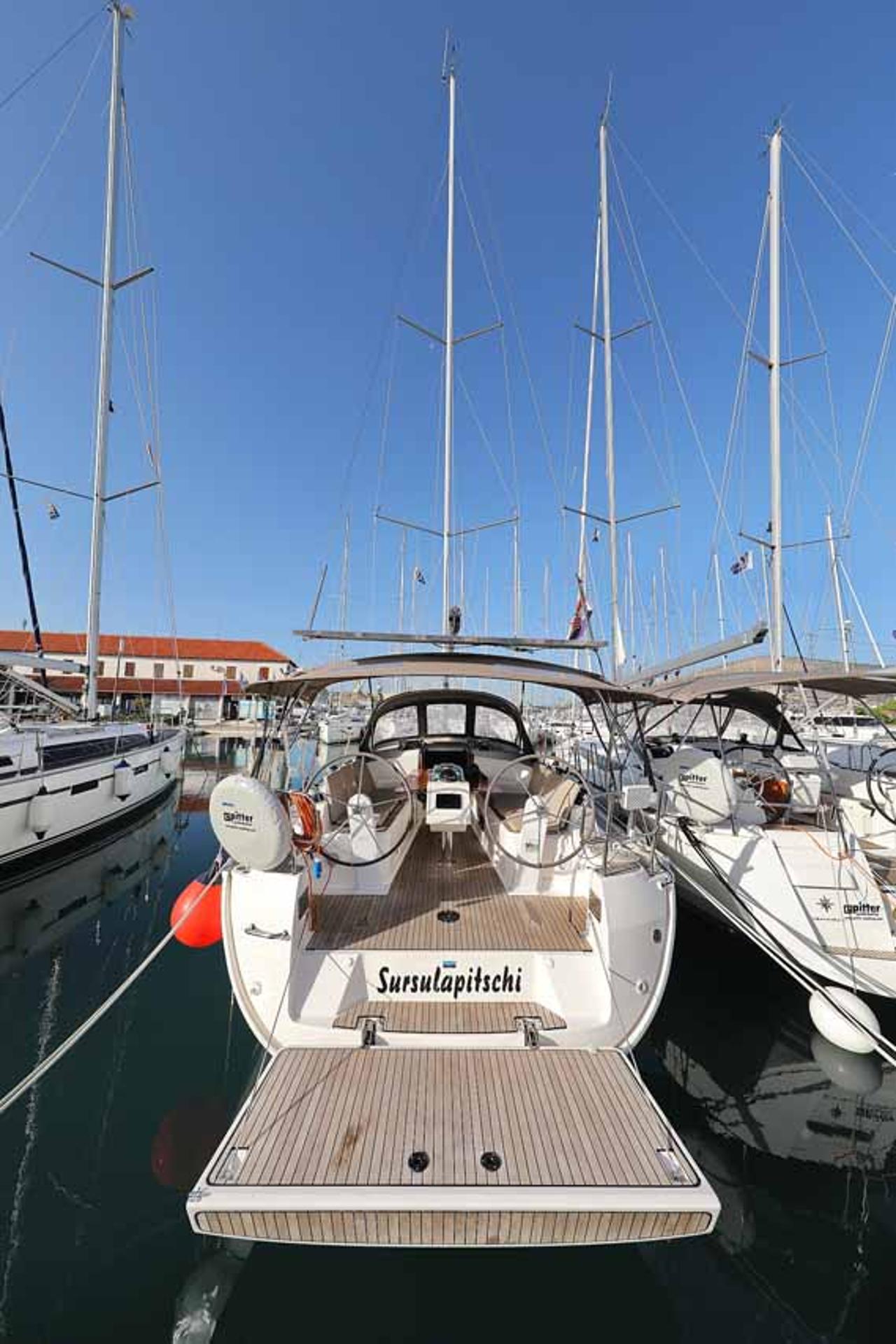 Charter Bavaria Cruiser 37 - 3 cab. "Sursulapitschi" in Pula | Nautilus - Slika 3