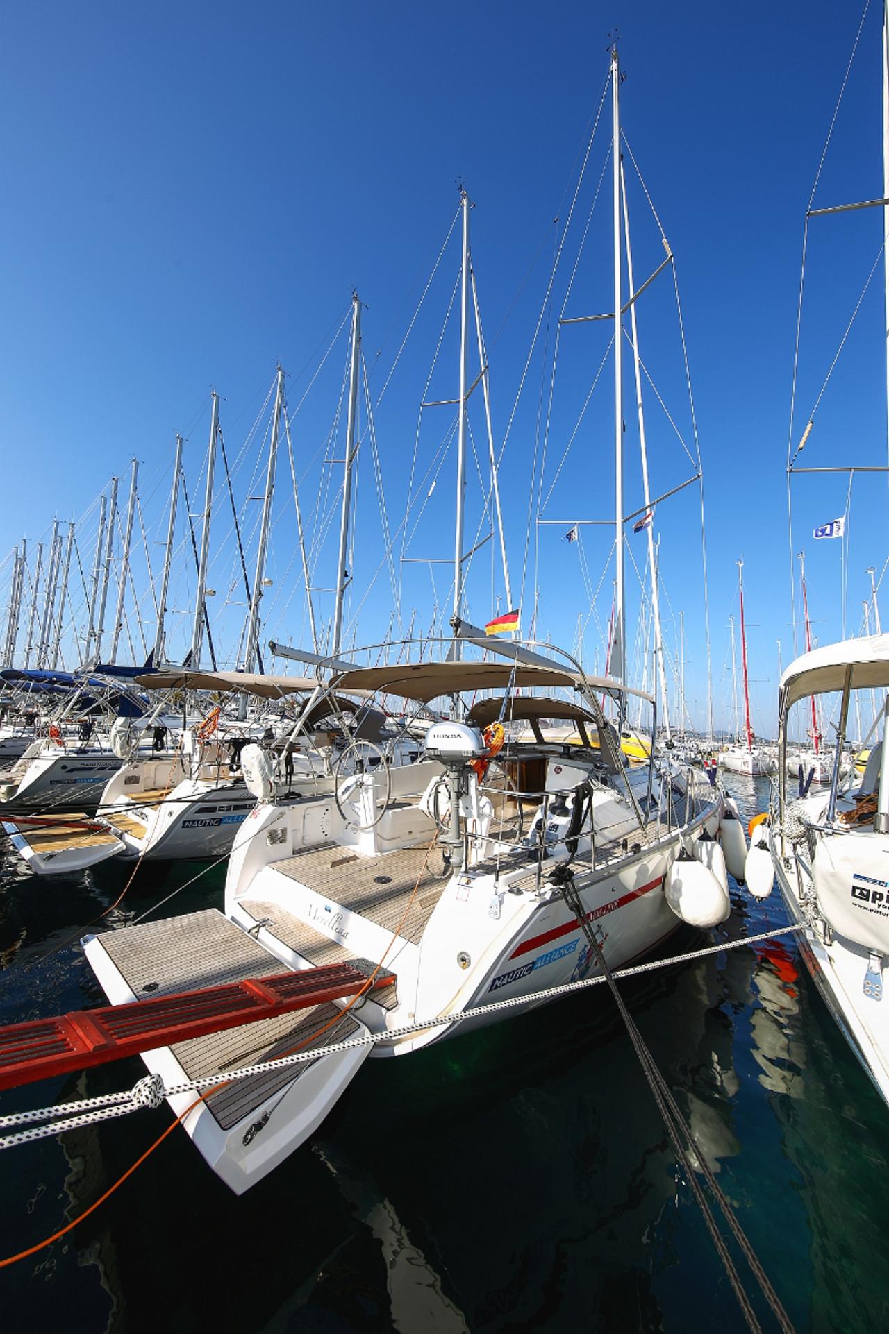 Charter Bavaria Cruiser 41 - 3 cab. "Morellina" in Pula | Nautilus - Slika 3
