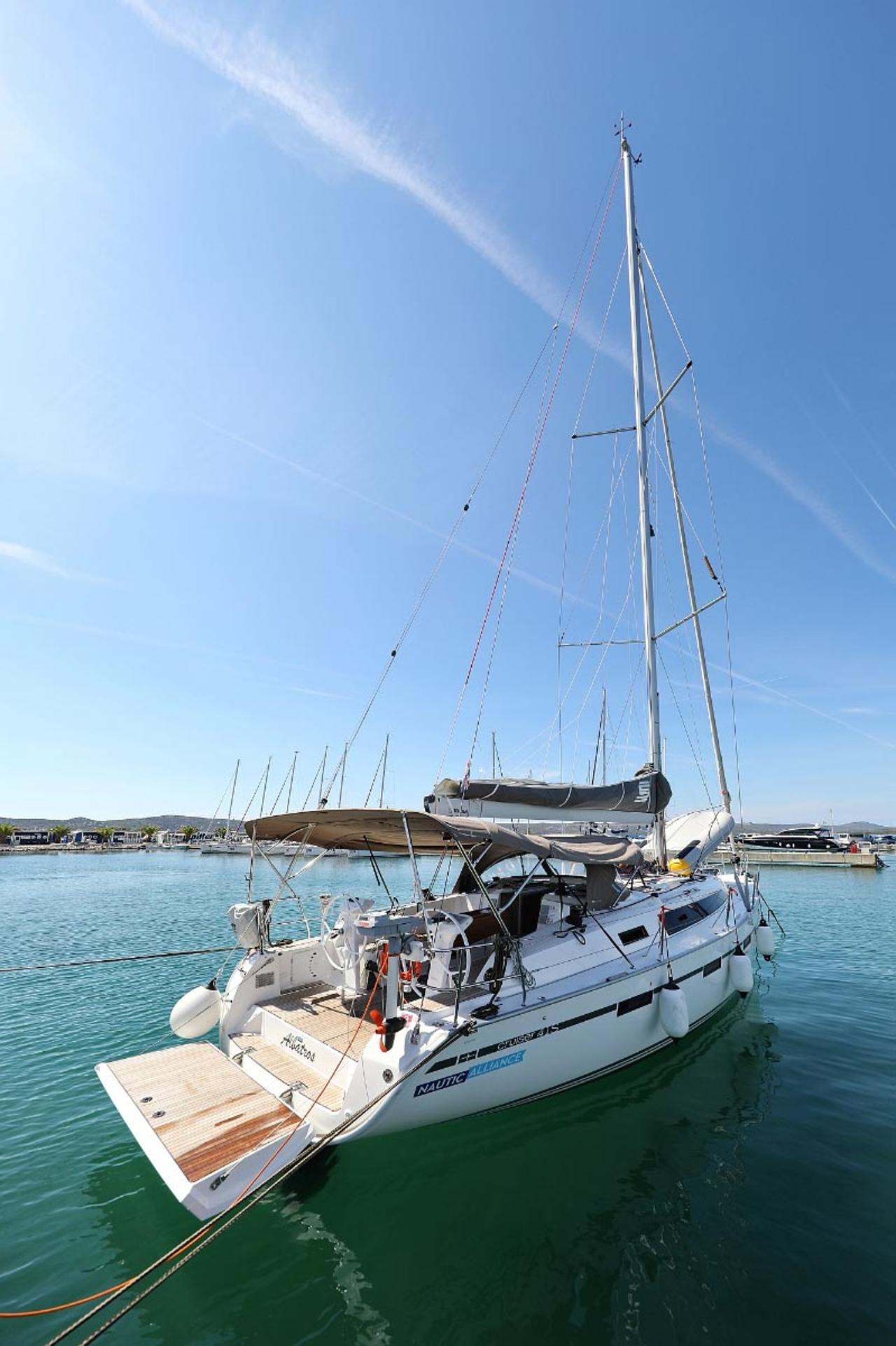 Najam Bavaria Cruiser 41S "Albatros" u destinaciji Murter | Nautilus - Slika 4