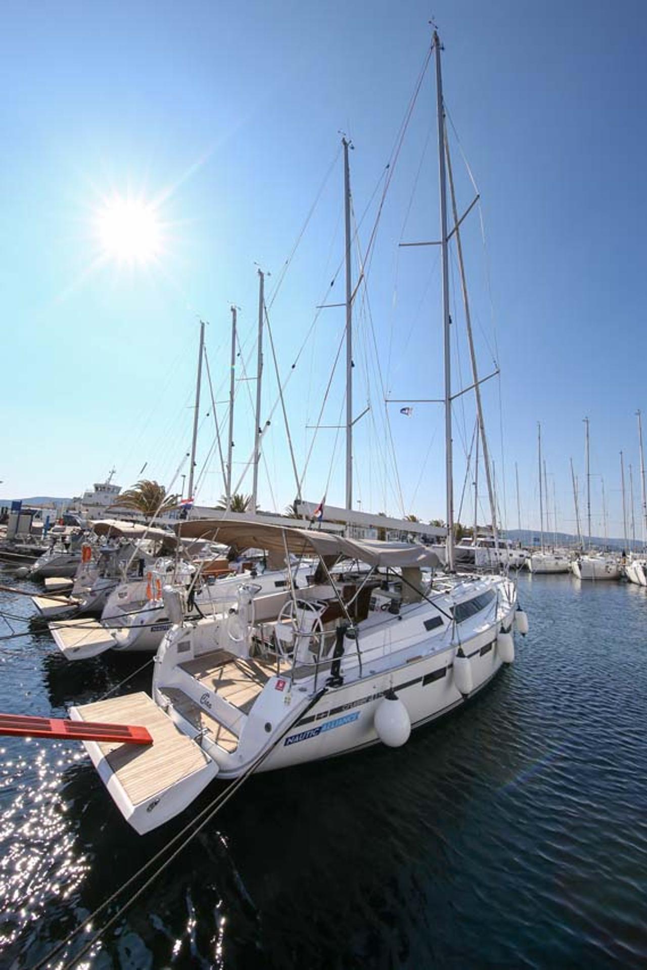 Charter Bavaria Cruiser 41S "Ciao (17)" in Murter | Nautilus - Slika 4