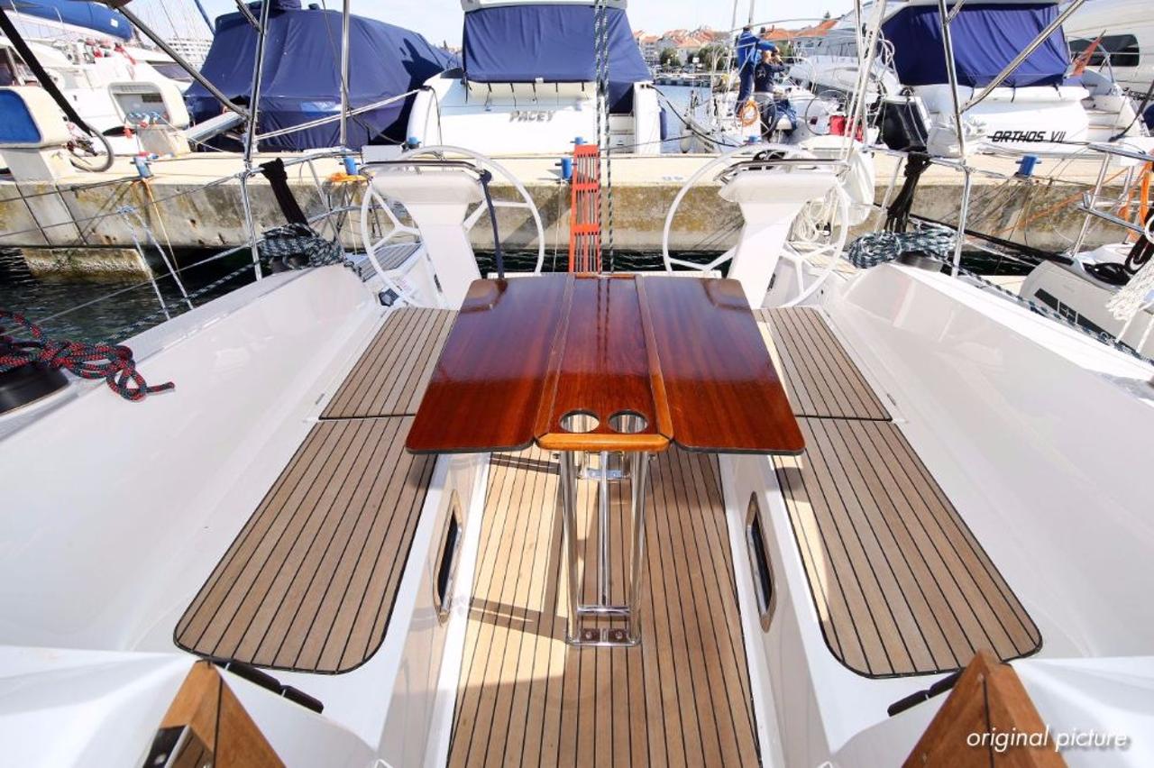 Najam Bavaria Cruiser 41S "Viviane II (12)" u destinaciji Murter | Nautilus - Slika 3