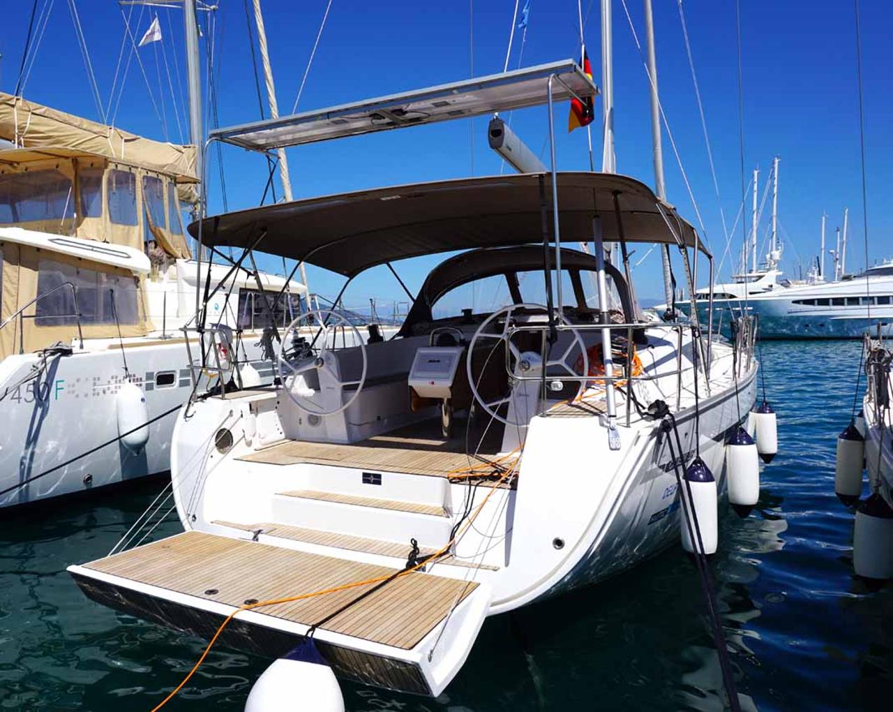 Najam Bavaria Cruiser 46 - 4 cab. "Delphina" u destinaciji Krf | Nautilus