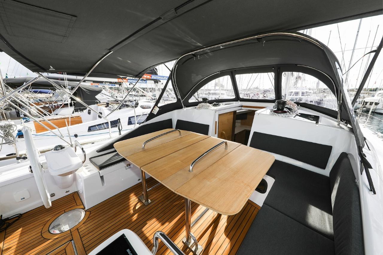 Charter Elan Impression 45 - 4 cab. "Seppia" in Biograd na Moru | Nautilus - Slika 3