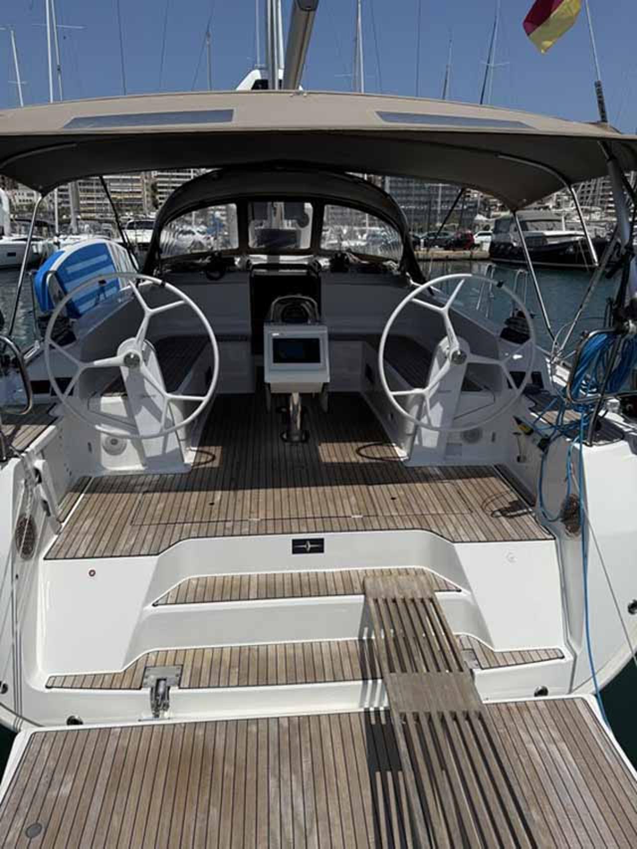 Charter Bavaria Cruiser 46 - 4 cab. "Zerberus" in Palma de Mallorca | Nautilus - Slika 3