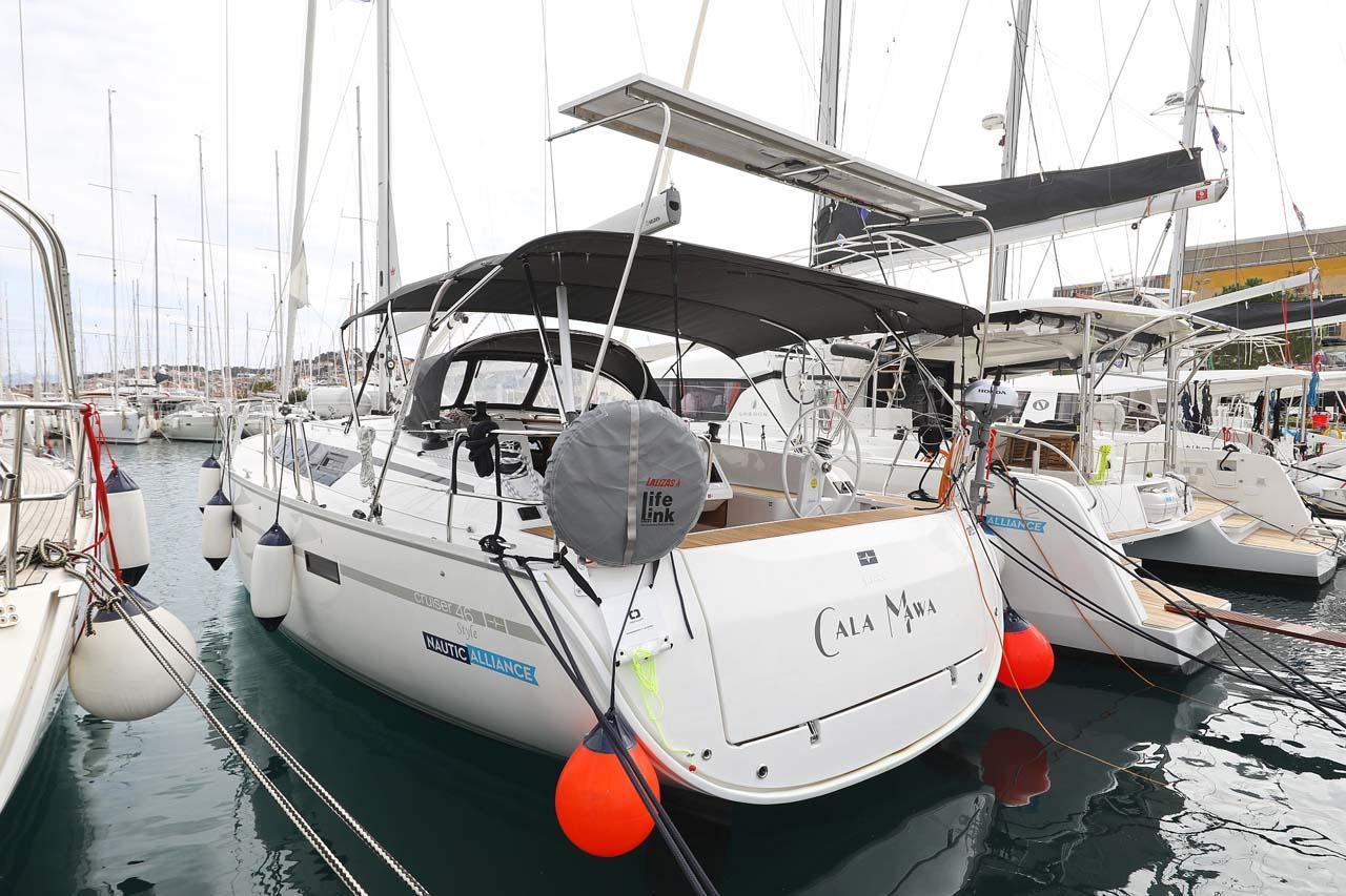 Najam Bavaria Cruiser 46 Style - 4 cab. "Cala Mawa" u destinaciji Trogir | Nautilus - Slika 3