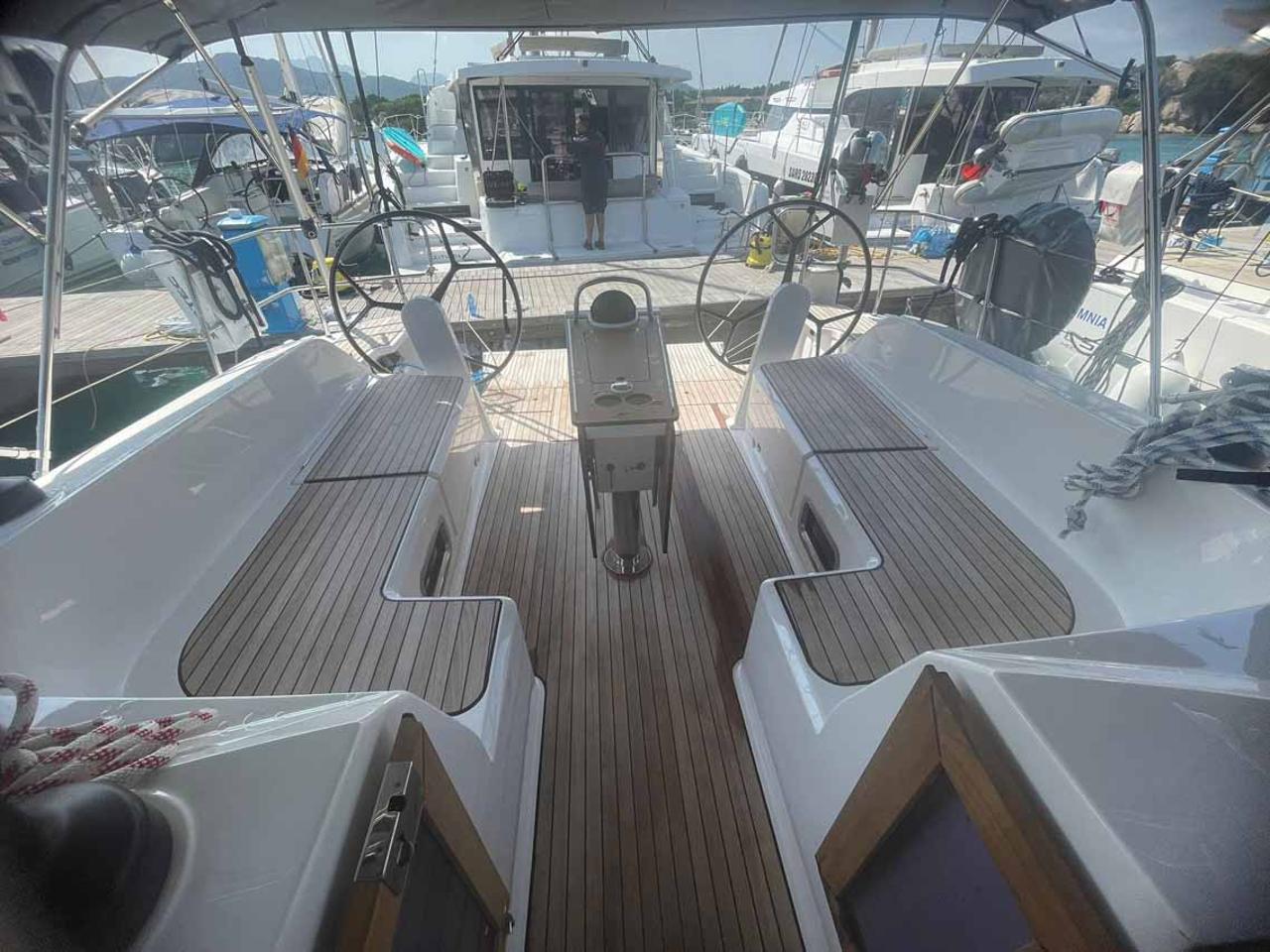 Charter Bavaria Cruiser 46 Style - 4 cab. "Giovanna" in Figari/Golfo Aranci | Nautilus - Slika 4