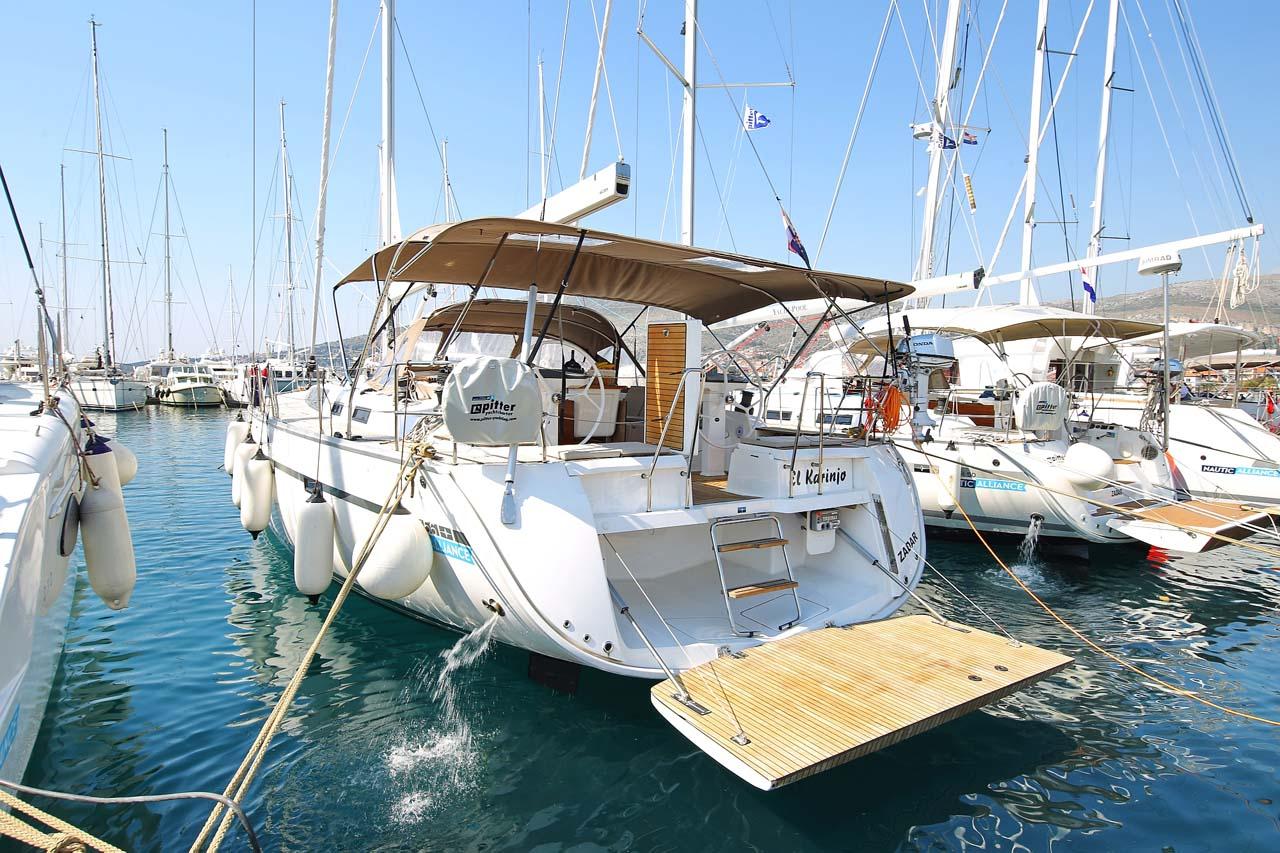 Najam Bavaria Cruiser 56 - 5 + 1 cab. "El Karinjo" u destinaciji Trogir | Nautilus - Slika 3