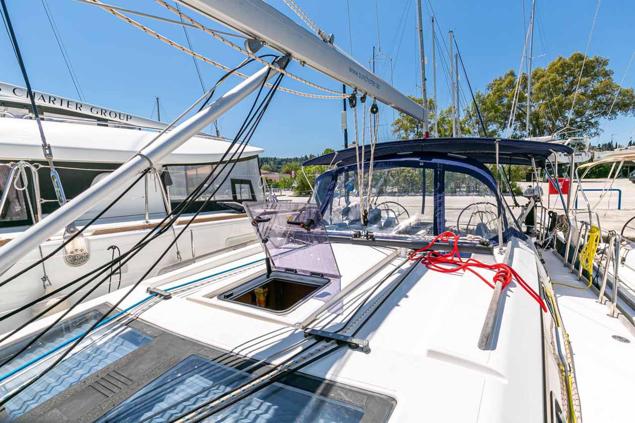 Najam Dufour 382 GL "So What" u destinaciji Krf | Nautilus - Slika 3