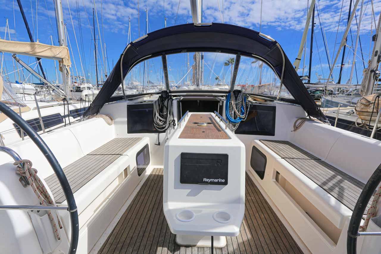 Charter Dufour 412 "Blue Sky" in Figari/Golfo Aranci | Nautilus - Slika 3