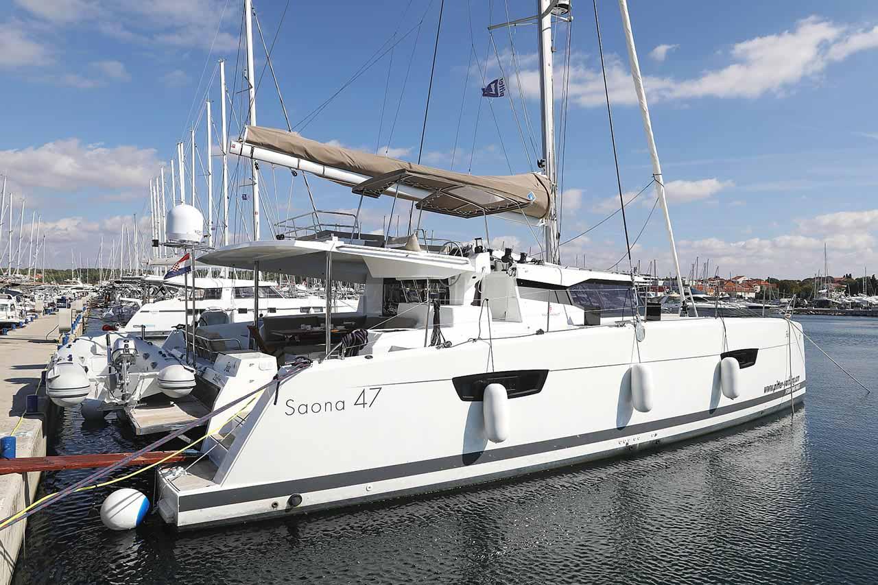 Najam Fountaine Pajot Saona 47 Quintet - 5 + 1 cab. "Fee" u destinaciji Biograd na Moru | Nautilus - Slika 4