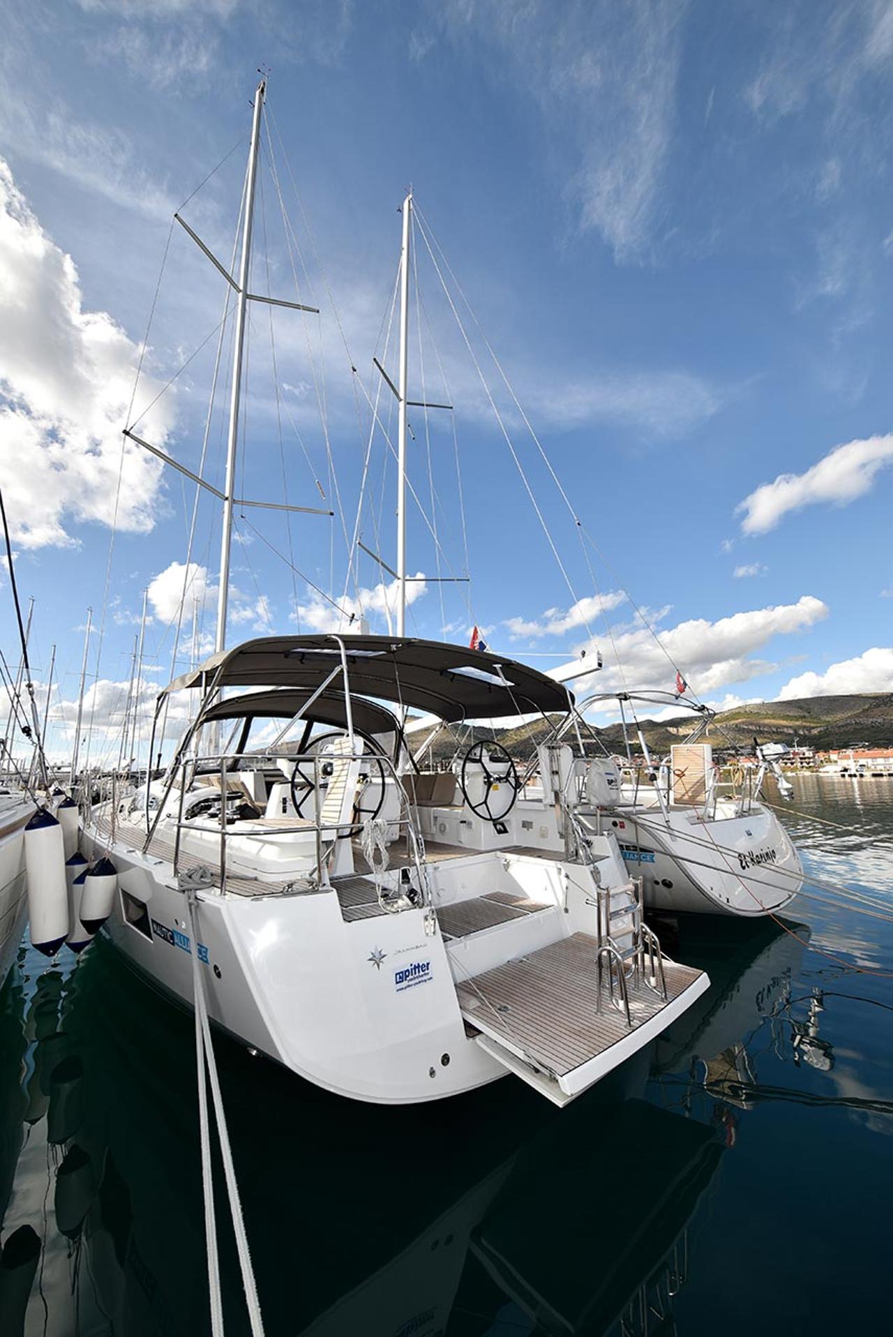 Najam Jeanneau 54 - 5 + 1 cab.	 "Mary-Lu" u destinaciji Trogir | Nautilus - Slika 3