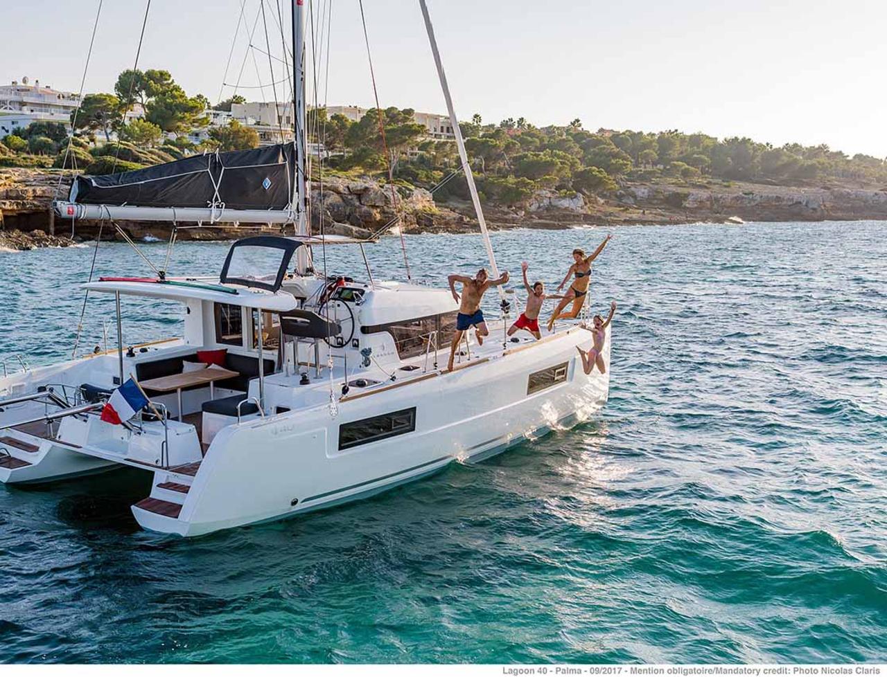 Charter Lagoon 40 - 4 + 1 cab. "Sunset" in Figari/Golfo Aranci | Nautilus - Slika 4