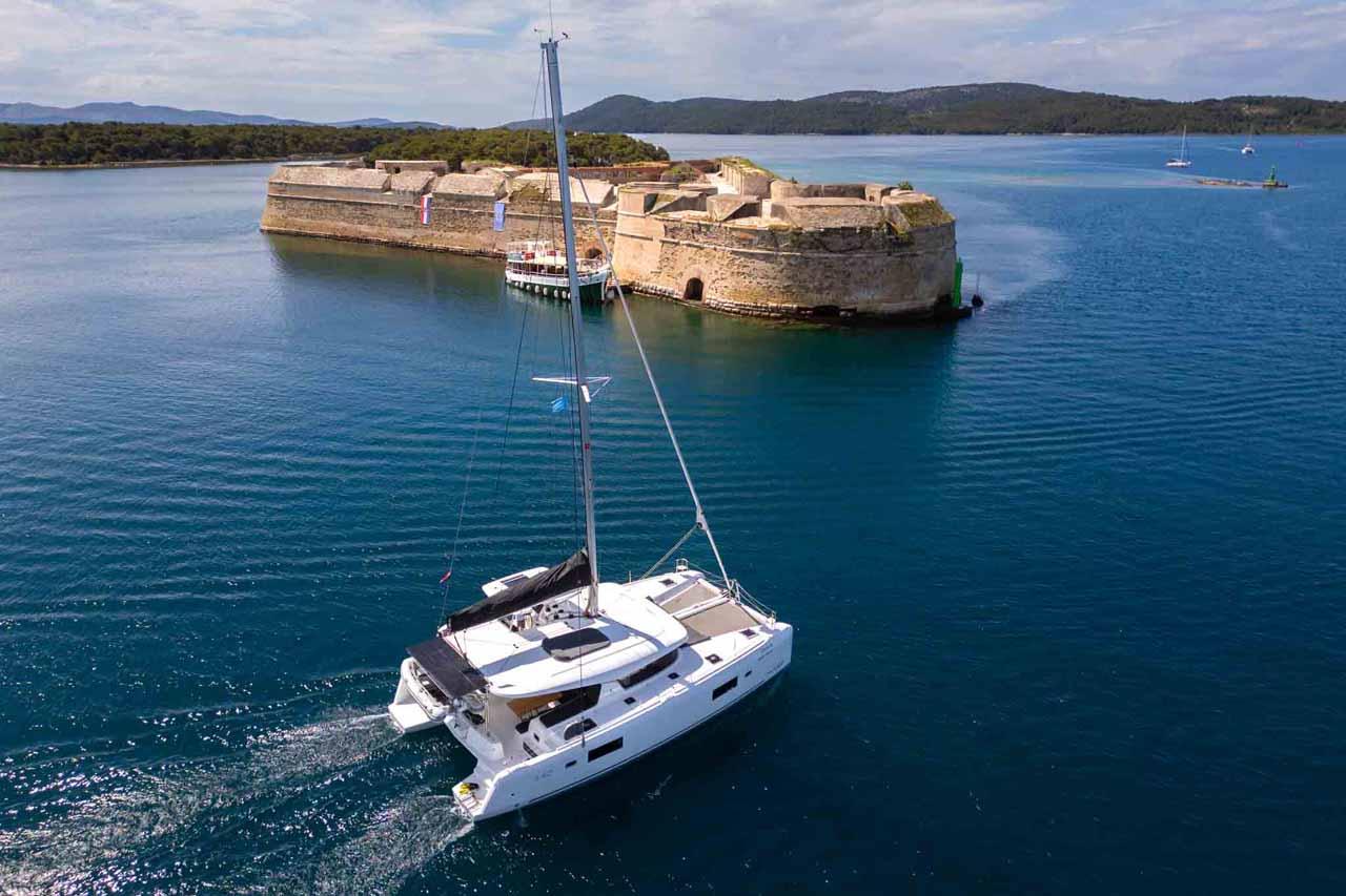 Najam Lagoon 42 - 4 + 2 cab. "Mare Tiempo" u destinaciji Šibenik | Nautilus - Slika 4