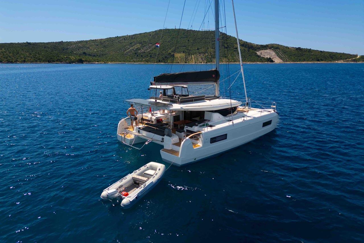 Charter Lagoon 43 - 4 + 2 cab. "Lotti" in Šibenik | Nautilus - Slika 4