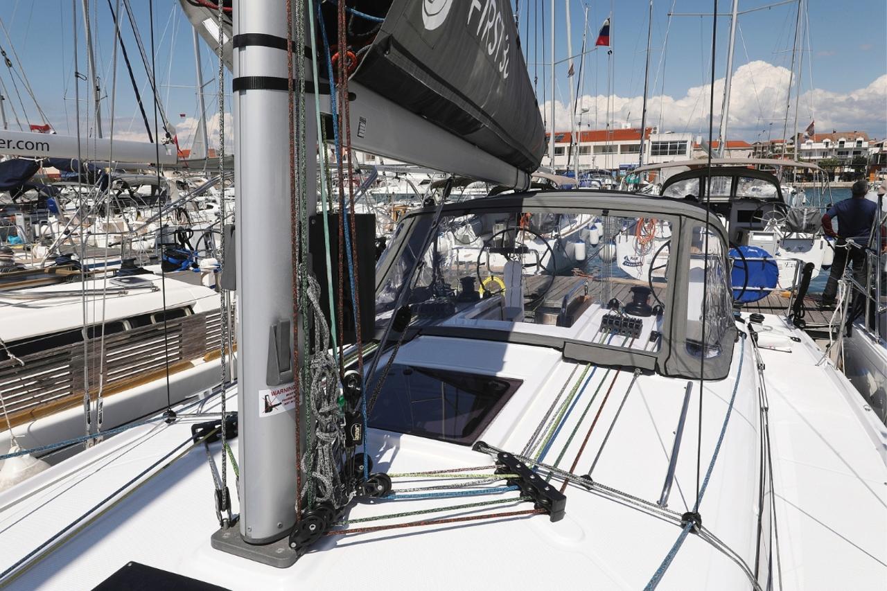 Noleggio First 36 "Mana" a Biograd na Moru | Nautilus - Slika 3