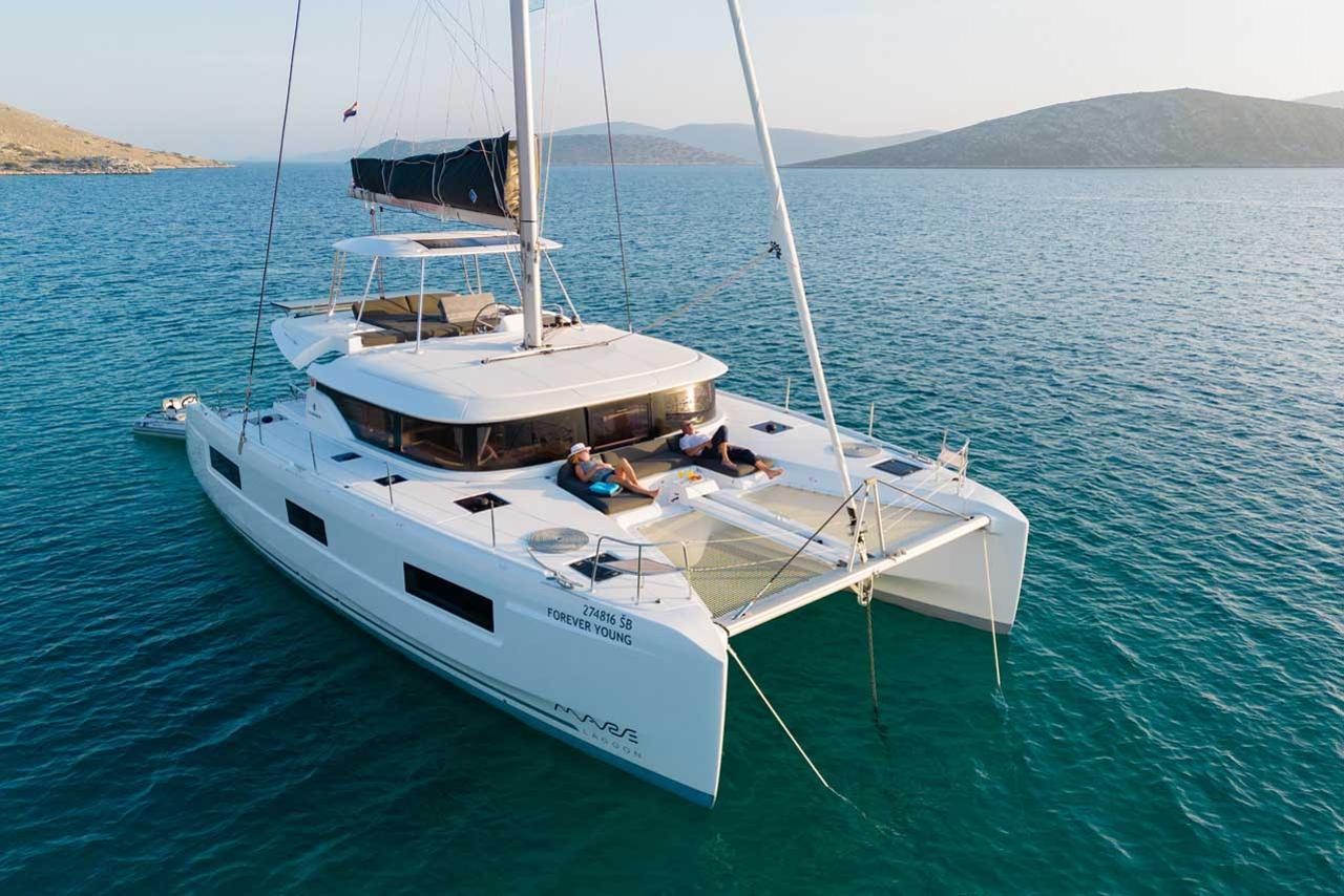 Najam Lagoon 46 - 4 + 2 cab. "Forever Young" u destinaciji Šibenik | Nautilus - Slika 4