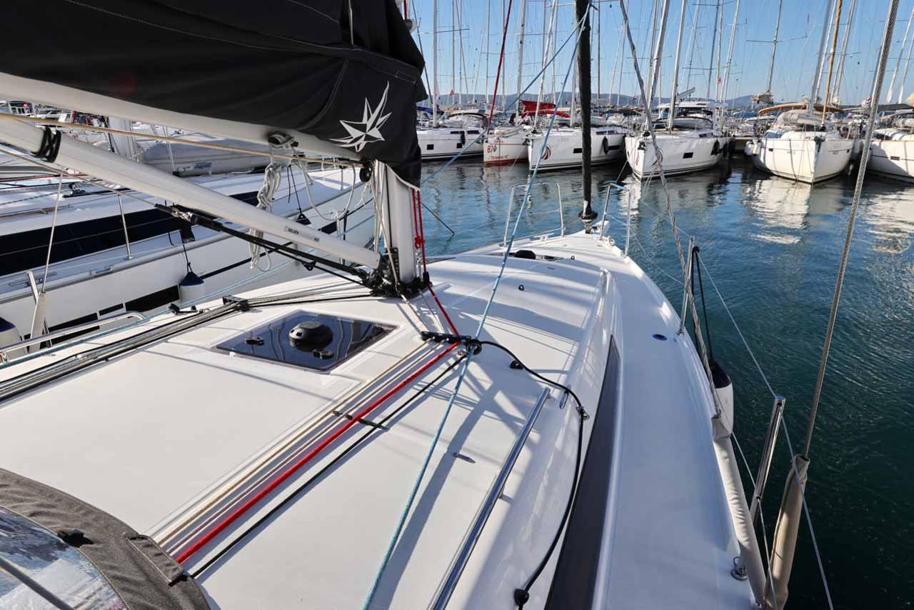 Najam Sun Odyssey 380 Performance - 3 cab. "Mymia" u destinaciji Biograd na Moru | Nautilus - Slika 3