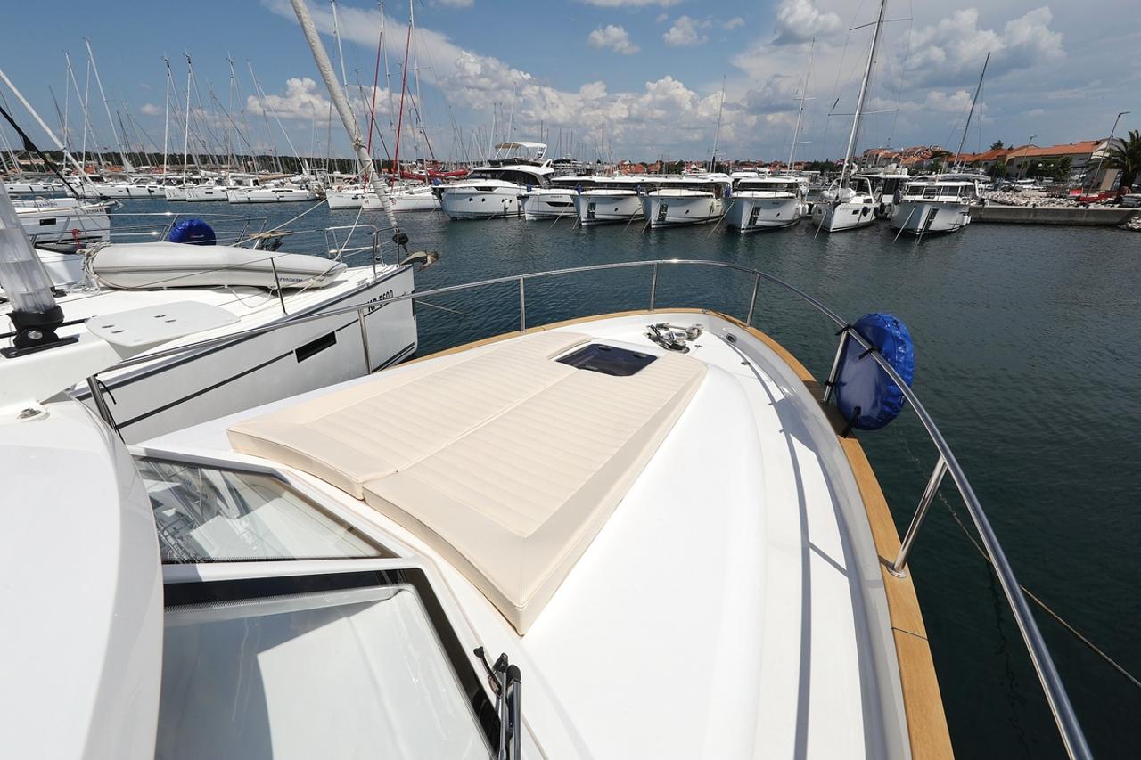 Charter Greenline 33 "Mozart" in Pirovac | Nautilus - Slika 4