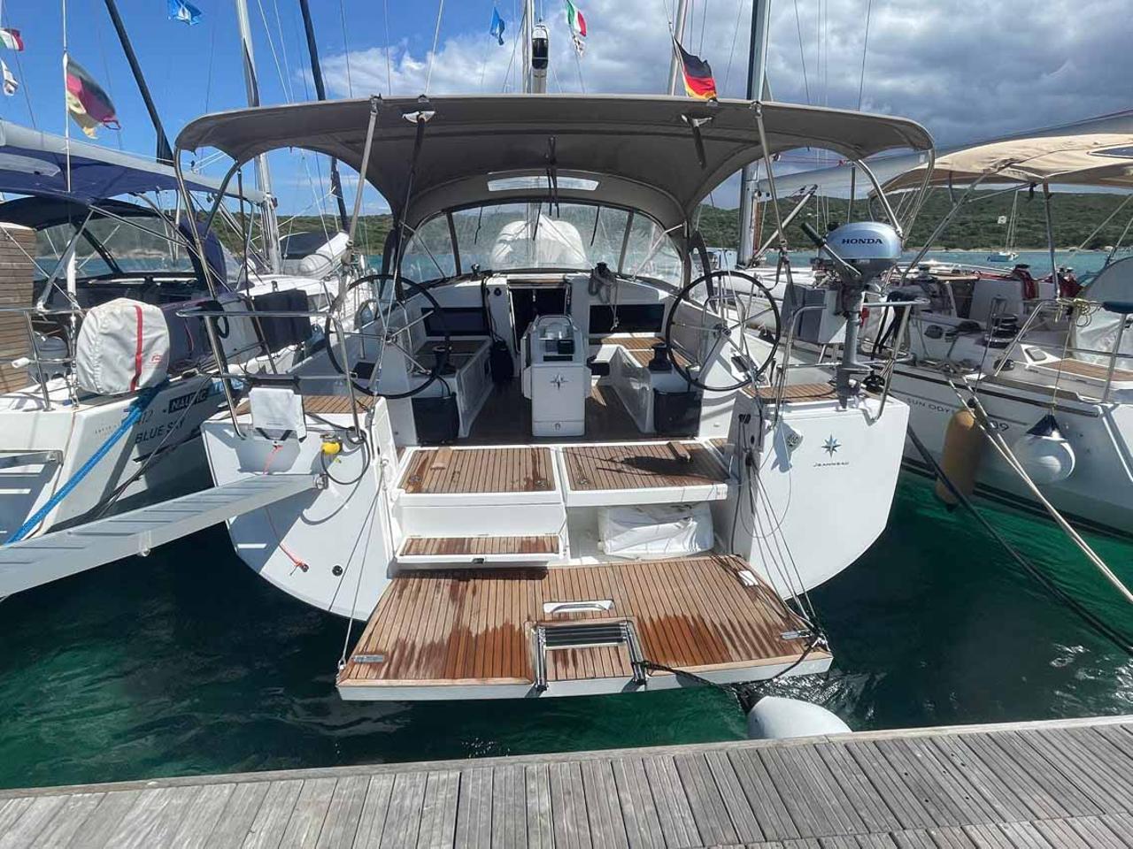 Noleggio Sun Odyssey 440 - 4 cab. "Sweet Dreams" a Figari/Golfo Aranci | Nautilus