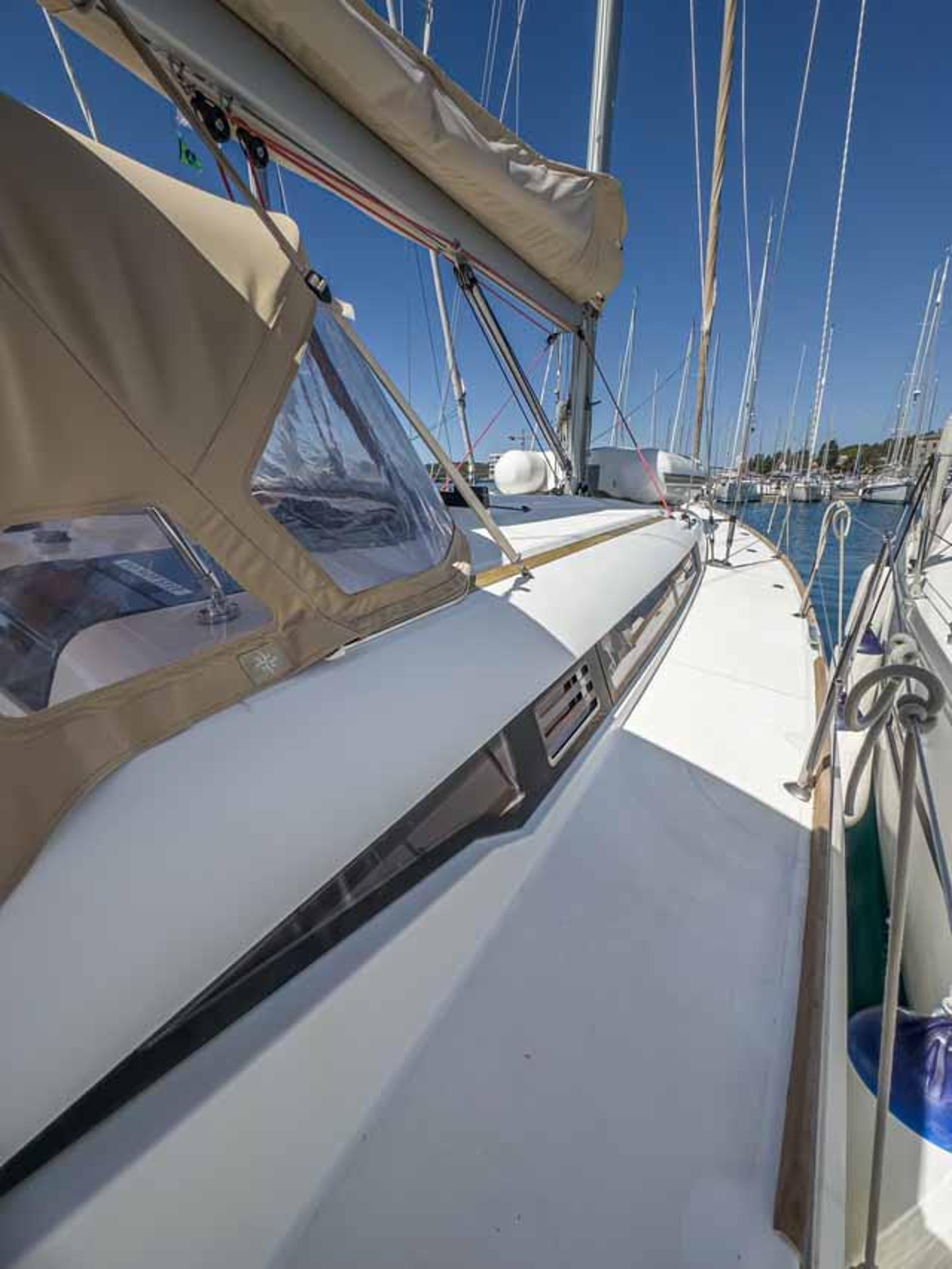 Najam Sun Odyssey 449 "Pagomo capri" u destinaciji Pula | Nautilus - Slika 3