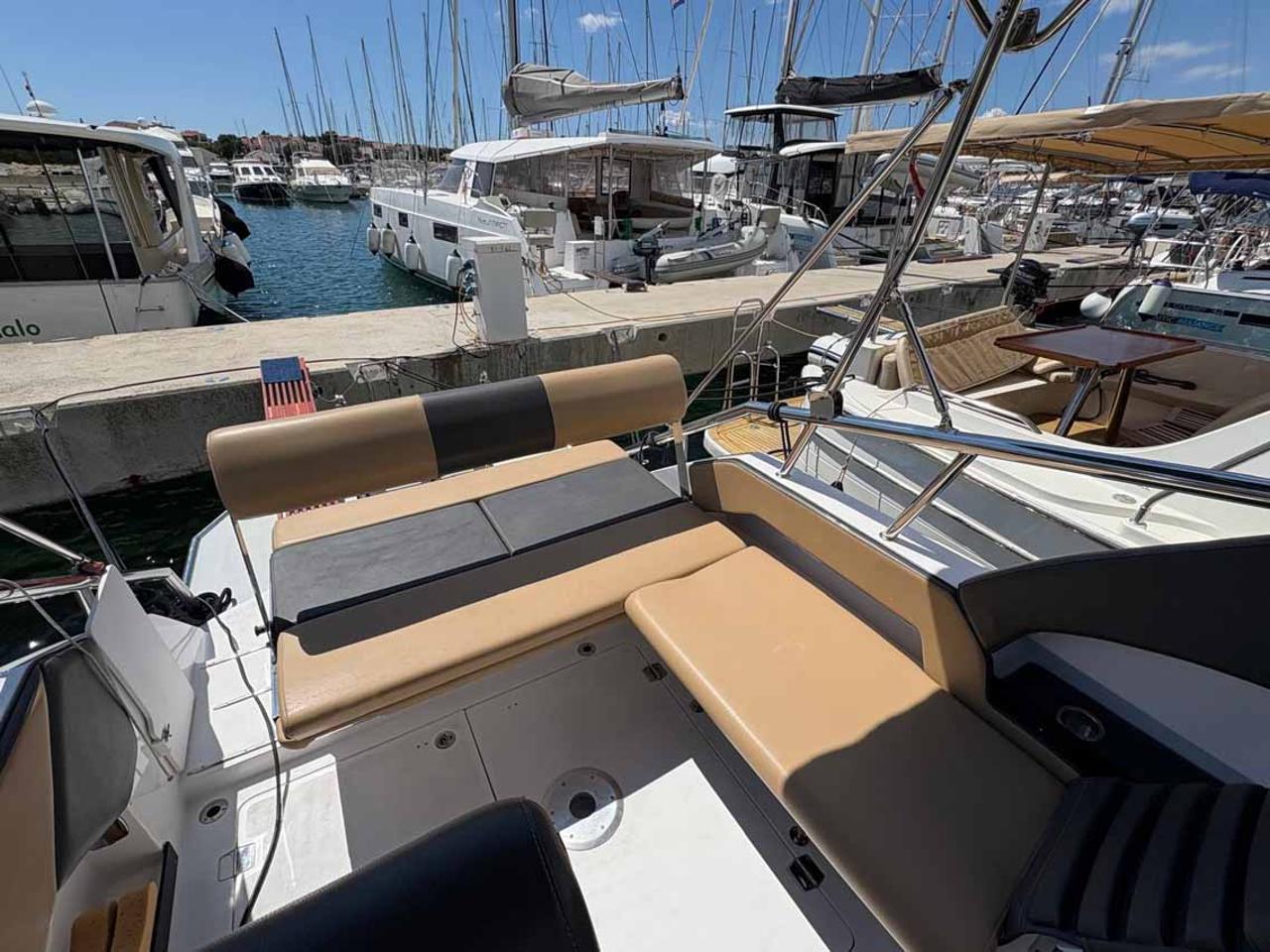 Najam Öchsner SRX30 "Sky" u destinaciji Jezera | Nautilus - Slika 4