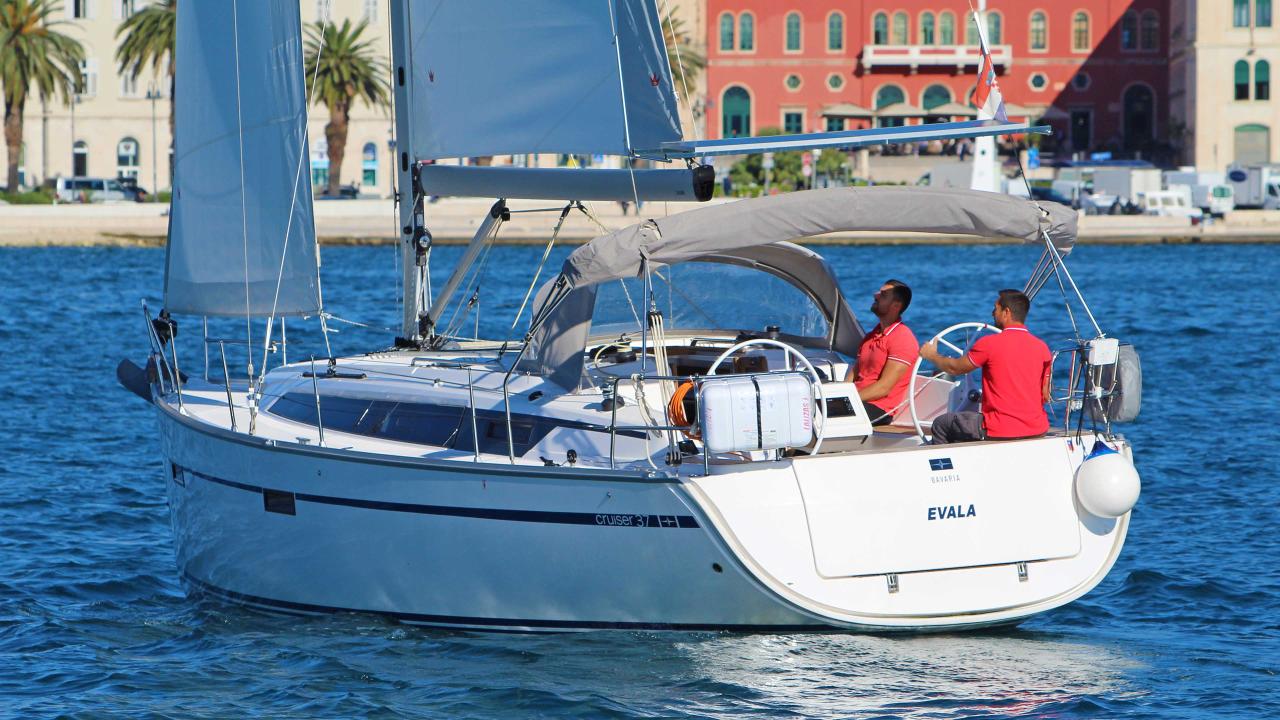 Noleggio Bavaria Cruiser 37 - 3 cab. "Evala" a Split | Nautilus - Slika 3