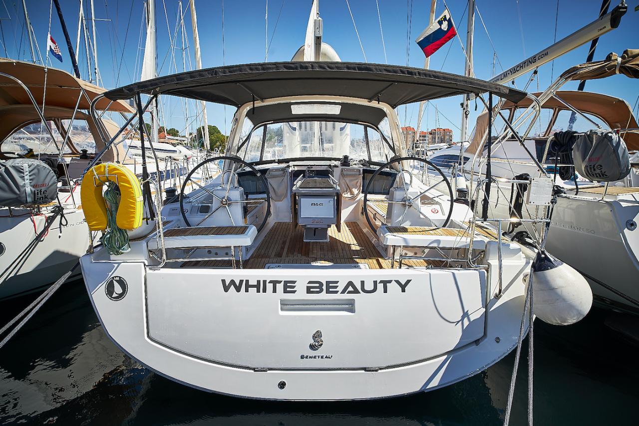 Noleggio Oceanis 41.1 "White Beauty" a Biograd na Moru | Nautilus - Slika 3