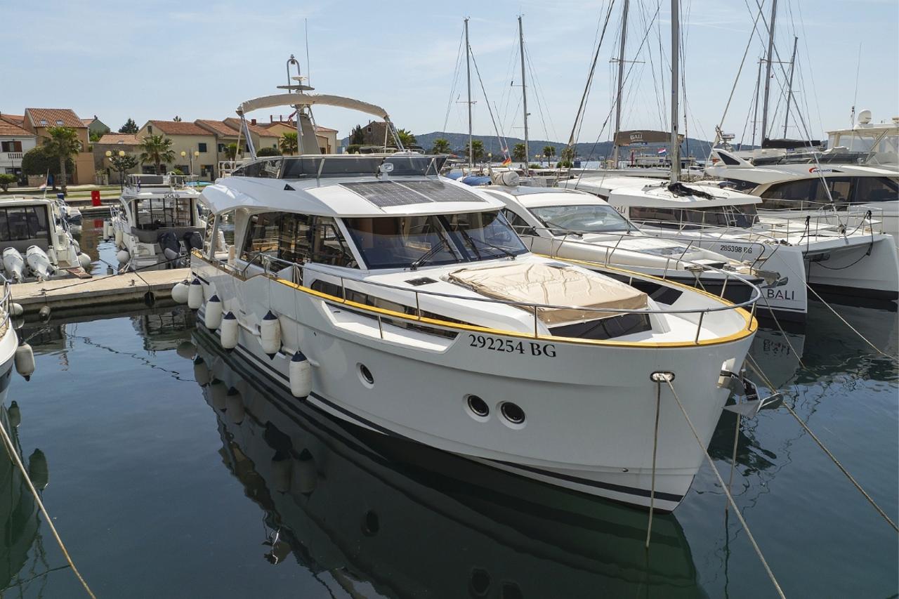 Greenline 48 Fly - Red Hot - Biograd – Marina Kornati