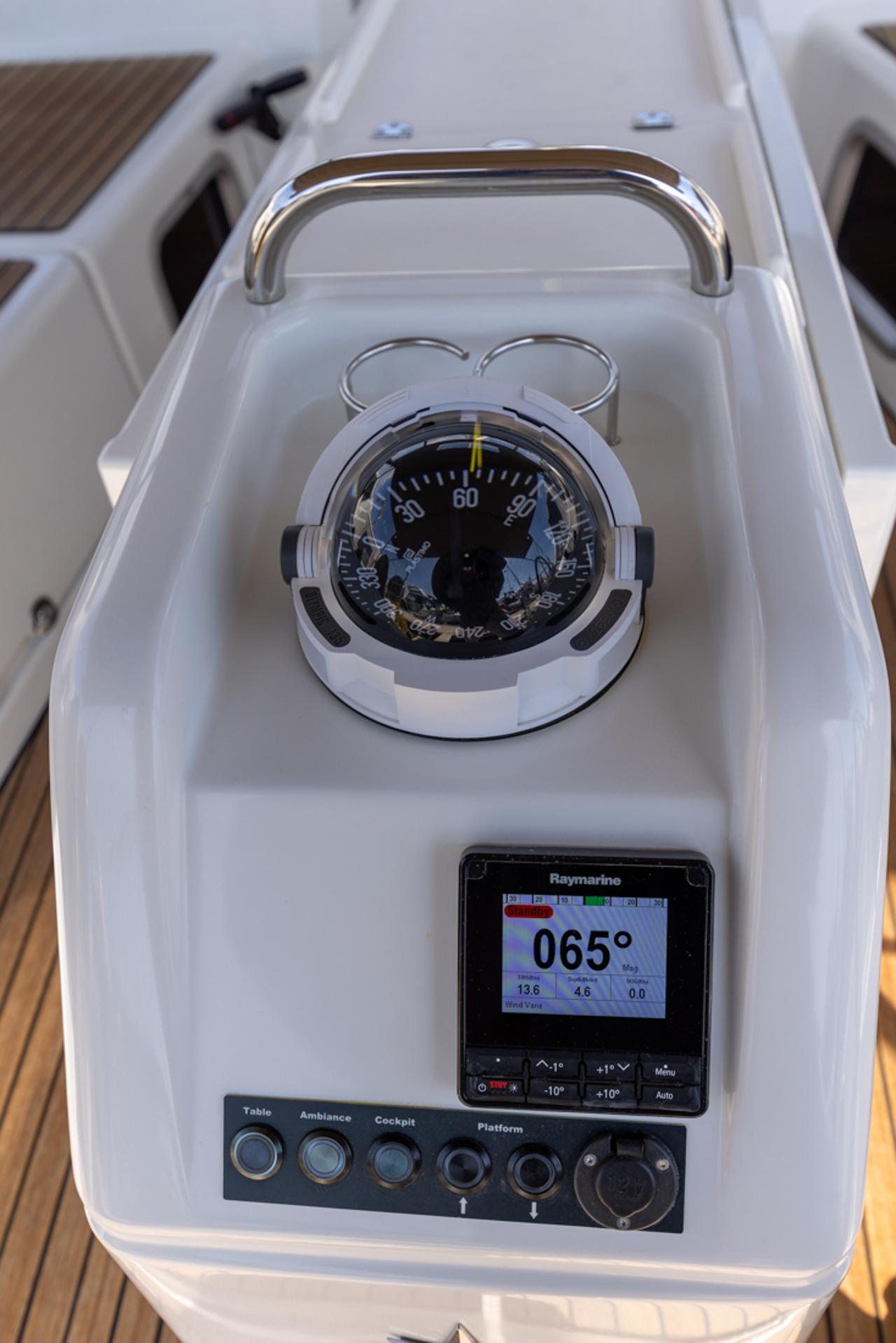 Najam Sun Odyssey 410 - 3 cab. "Lumina" u destinaciji Biograd na Moru | Nautilus - Slika 4