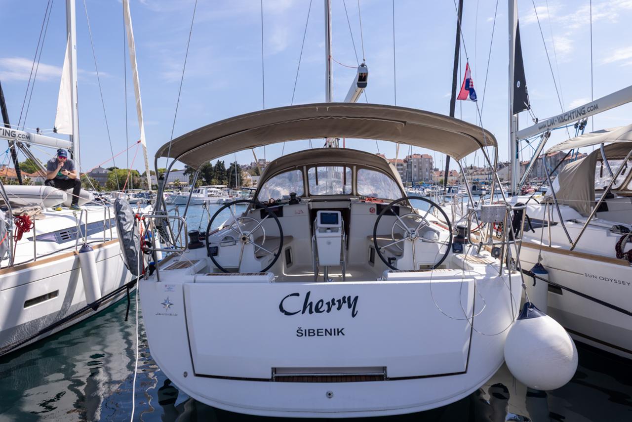 Charter Sun Odyssey 449 "Cherry" in Biograd na Moru | Nautilus - Slika 3