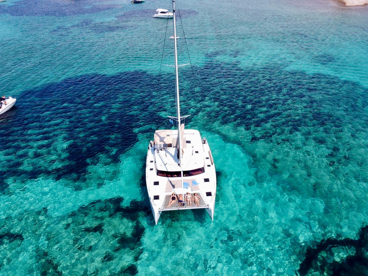 Charter Fountaine Pajot Astrea 42 - 4 + 2 cab. "Ocean Allure" in Kaštela | Nautilus - Slika 4
