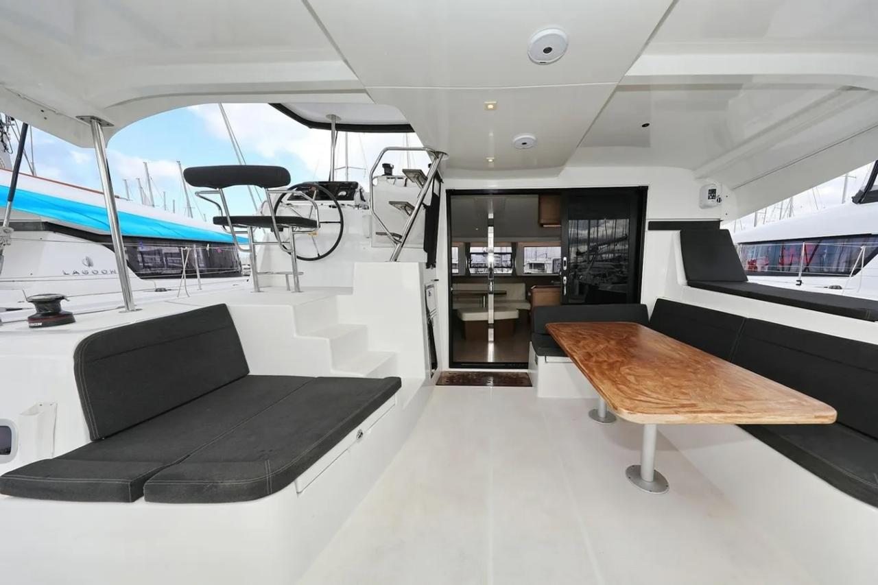 Najam Lagoon 42 - 4 + 2 cab. "Lila" u destinaciji Kaštela | Nautilus - Slika 4